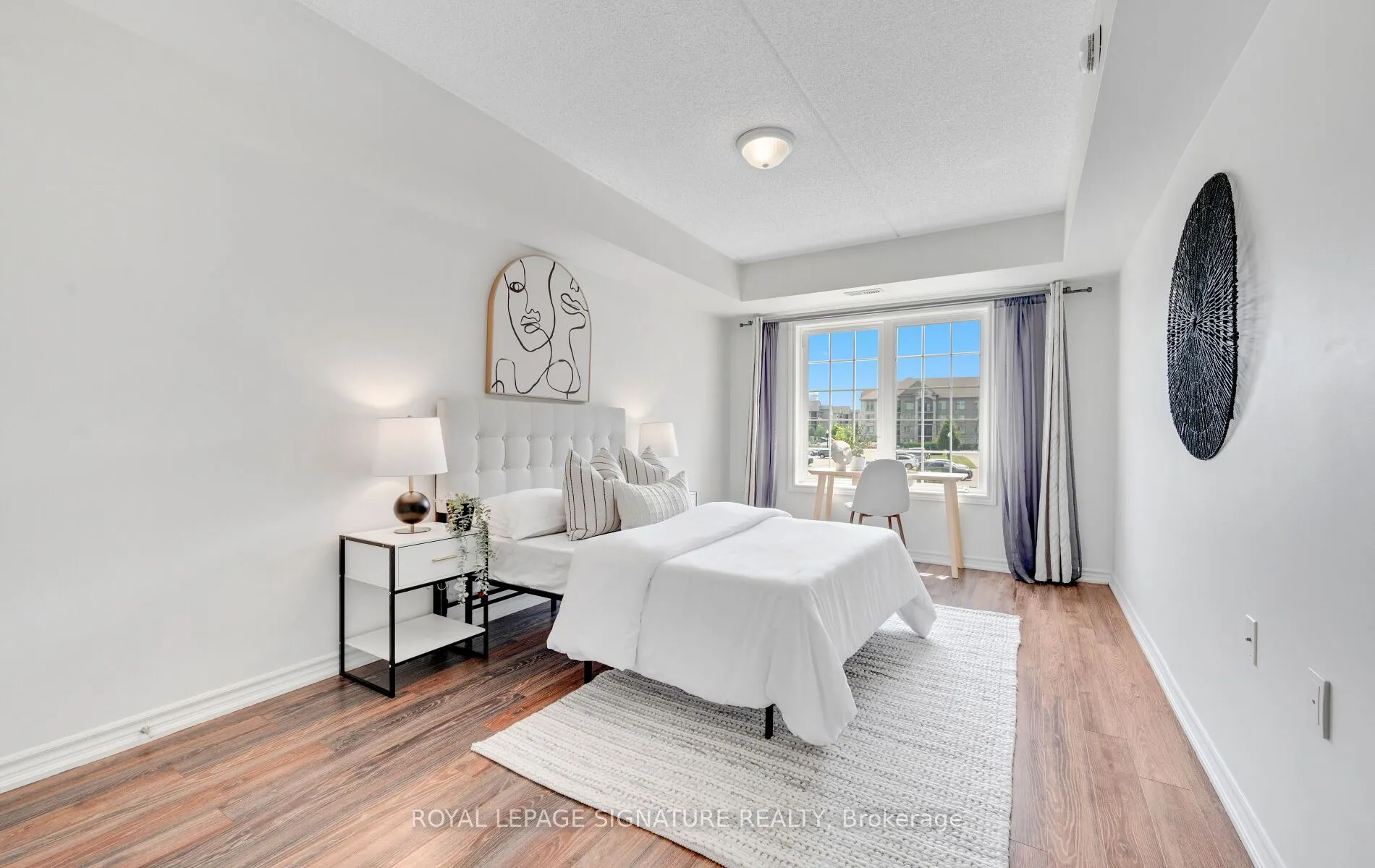 1470 Main Street E, #204