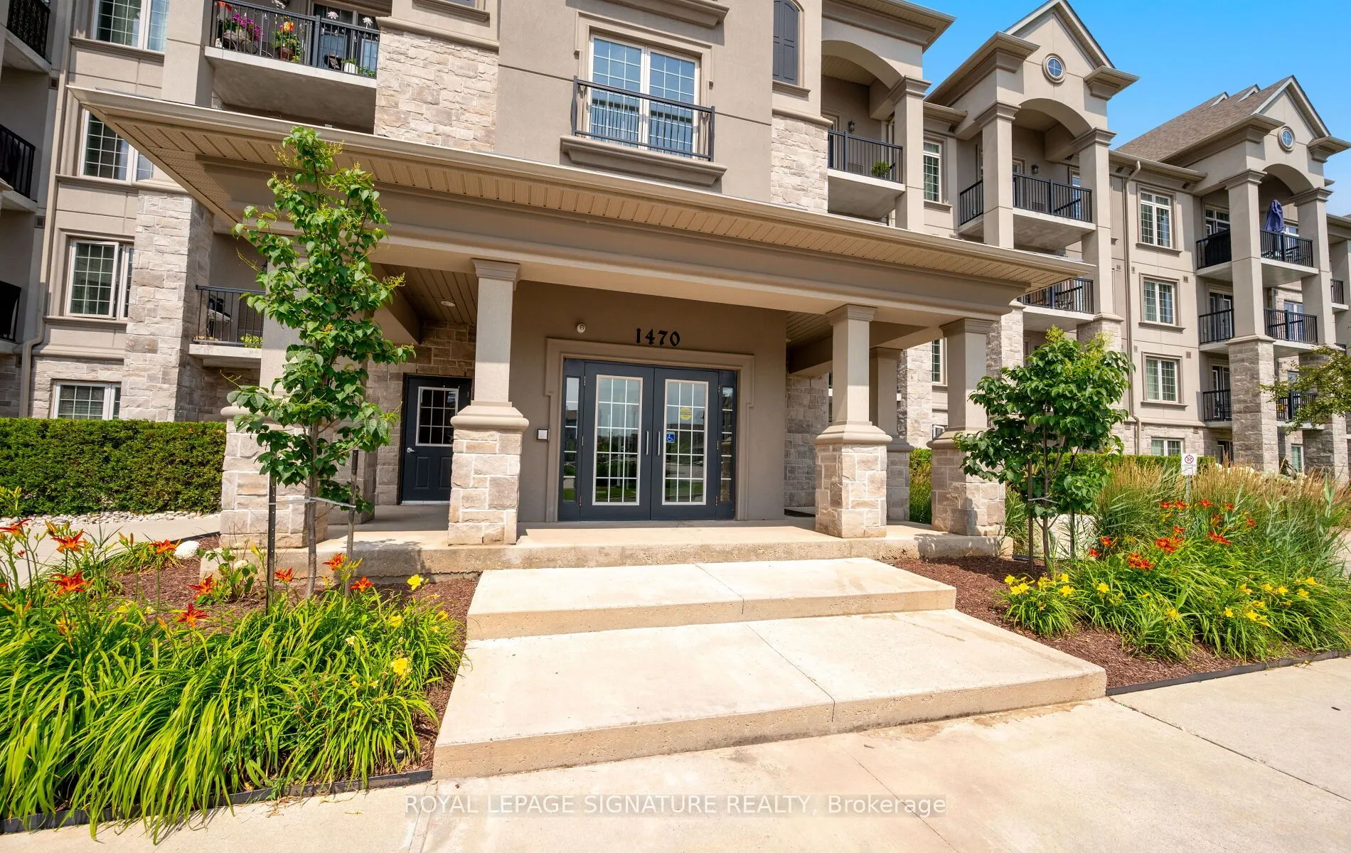1470 Main Street E, #204