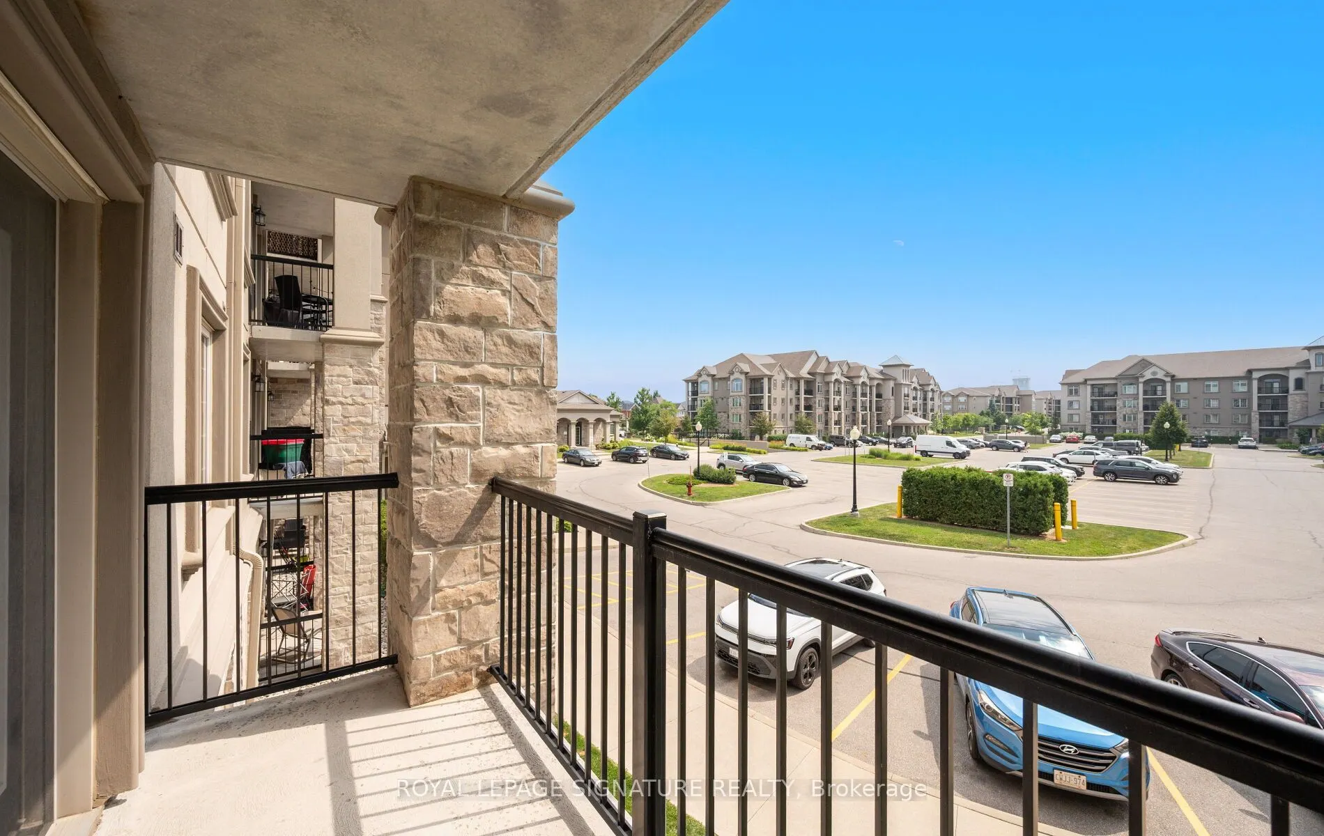 1470 Main Street E, #204