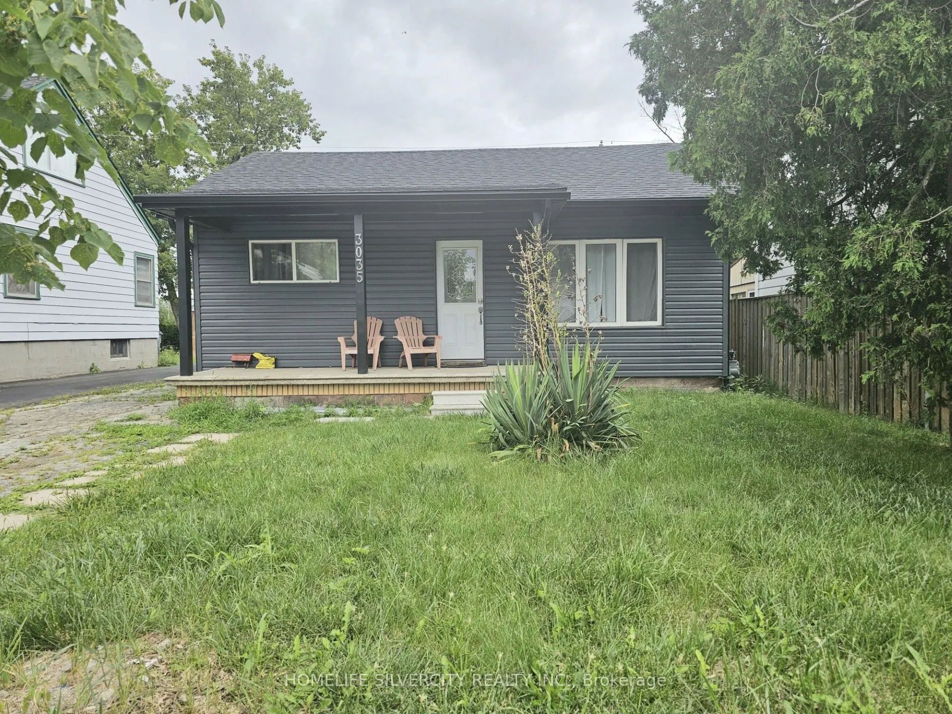 3035 Victory Crescent