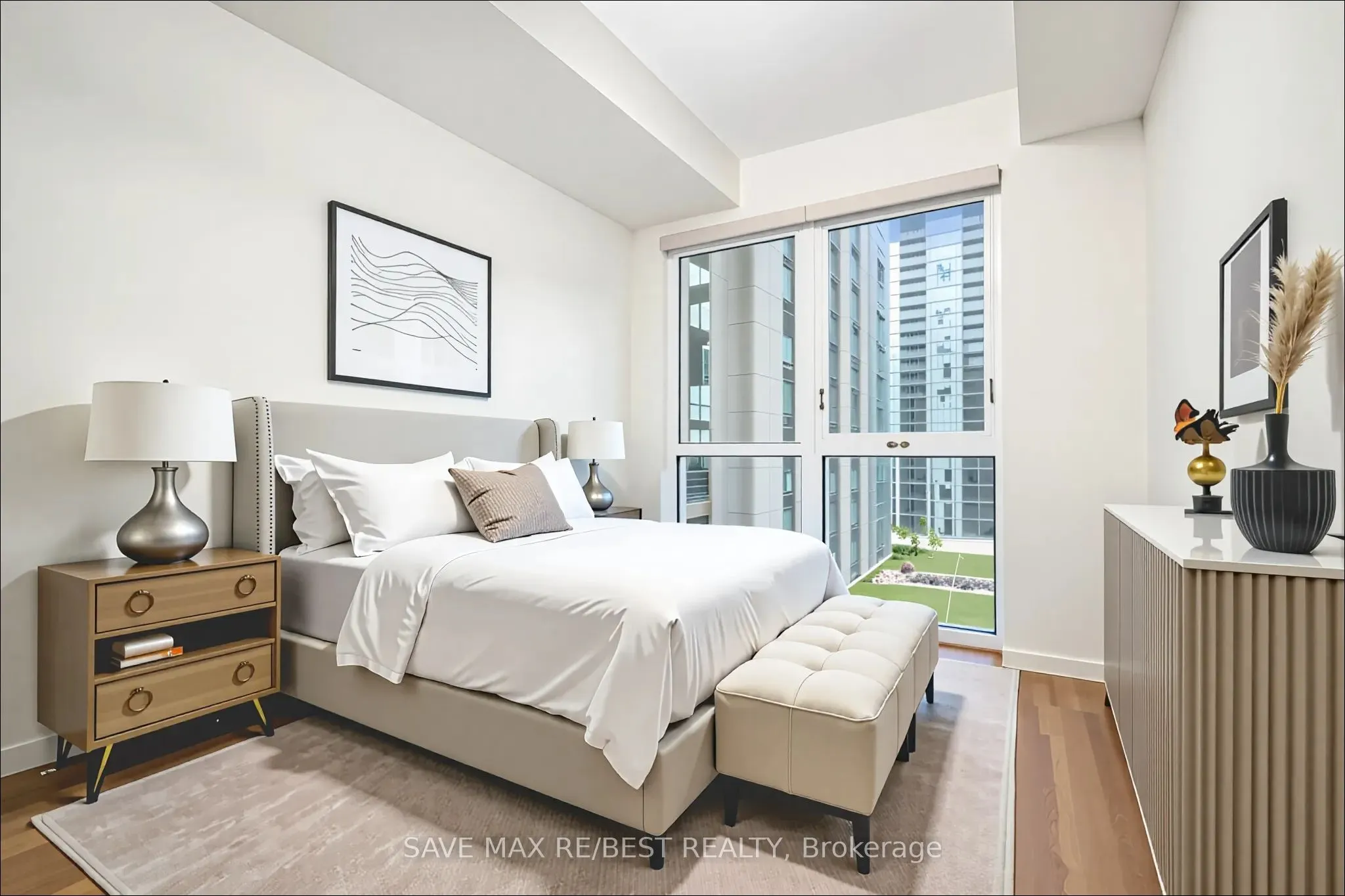 10 Park Lawn Road, #807
