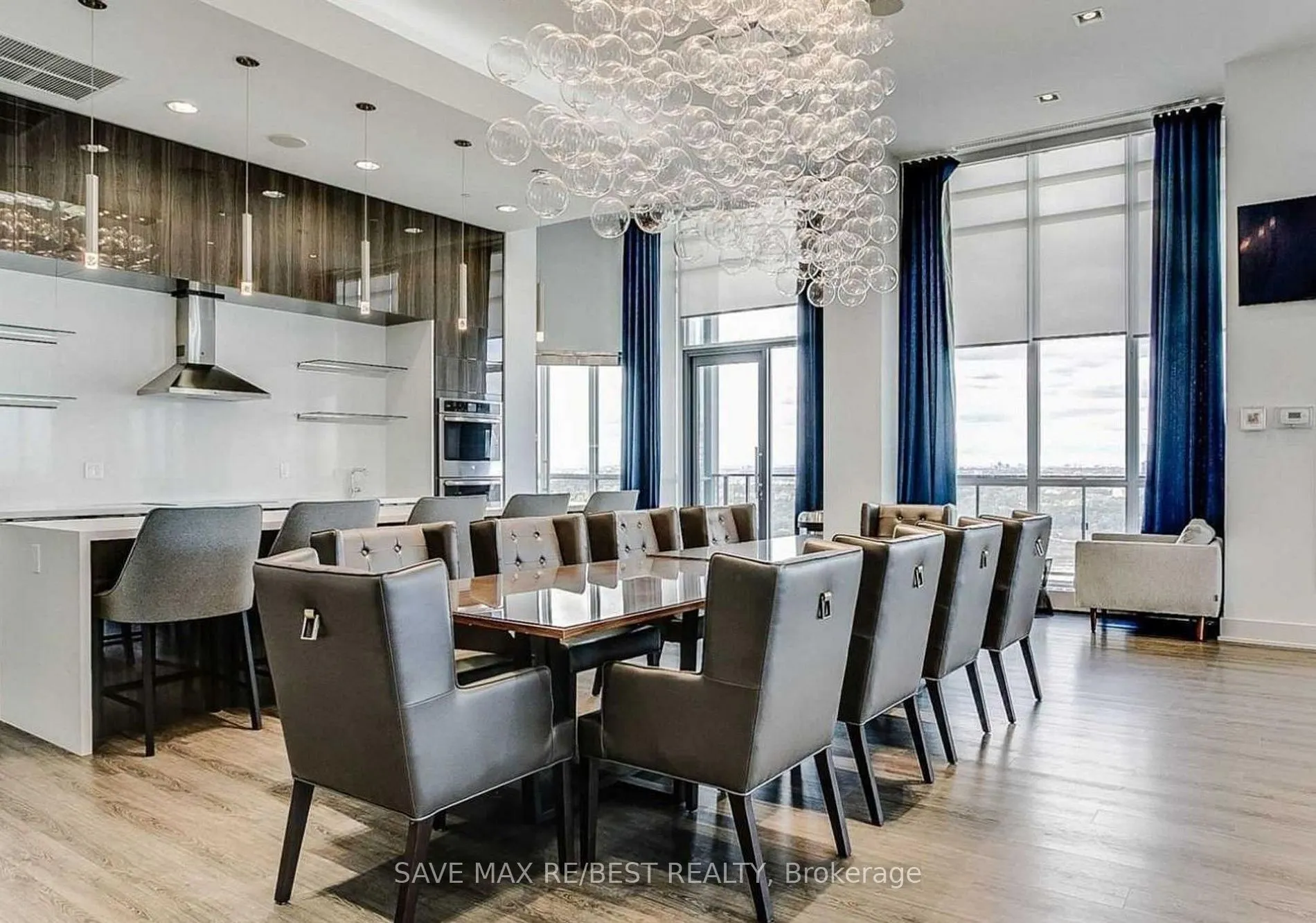 10 Park Lawn Road, #807