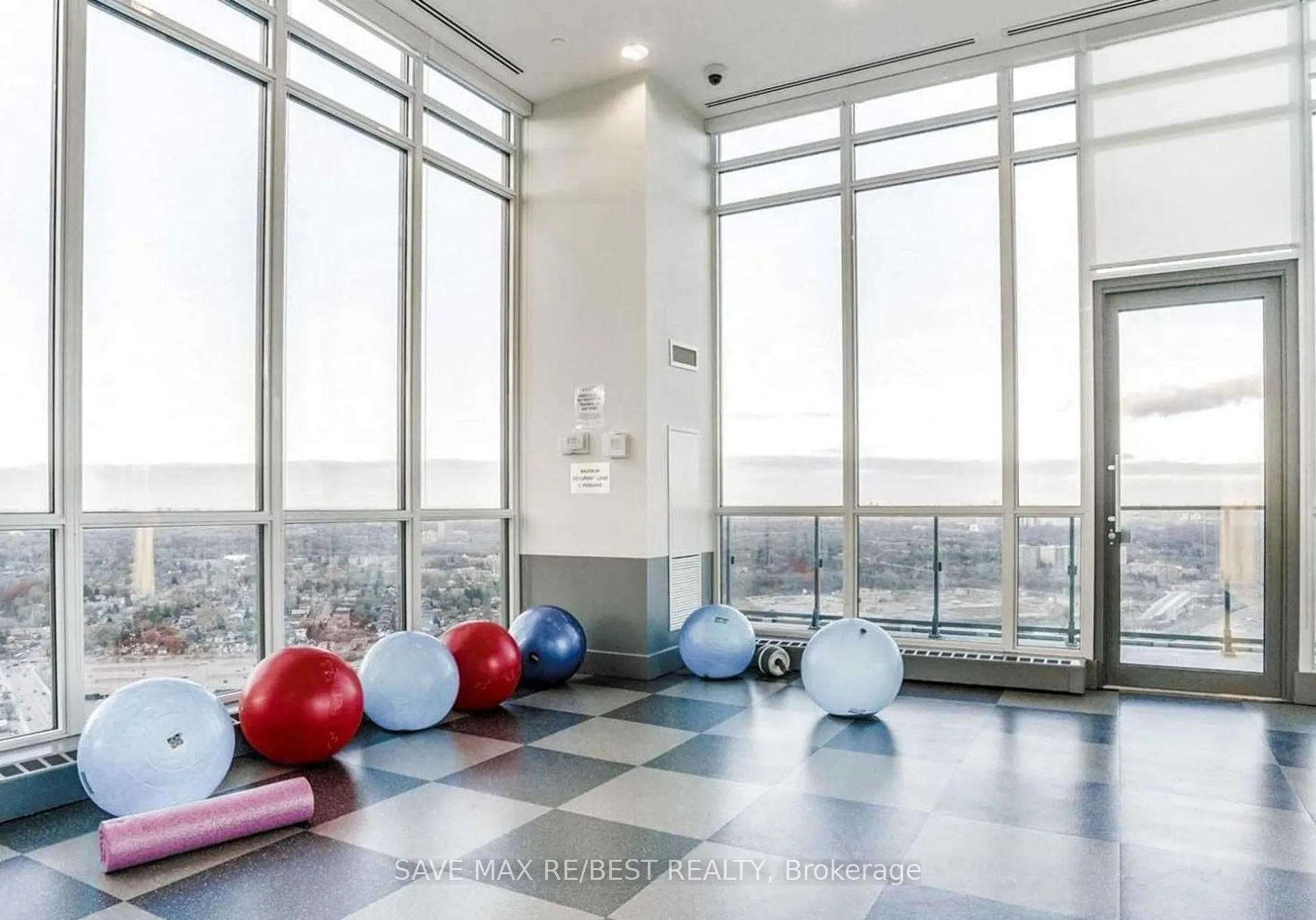 10 Park Lawn Road, #807