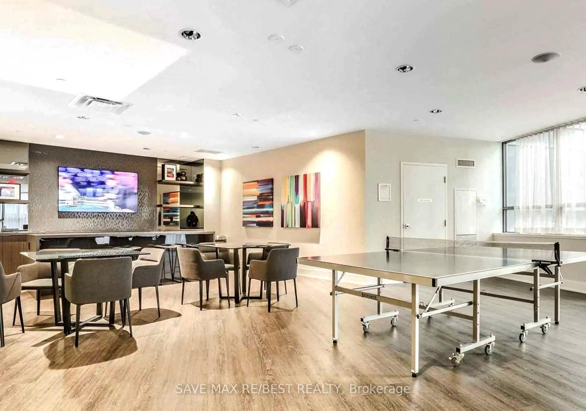 10 Park Lawn Road, #807
