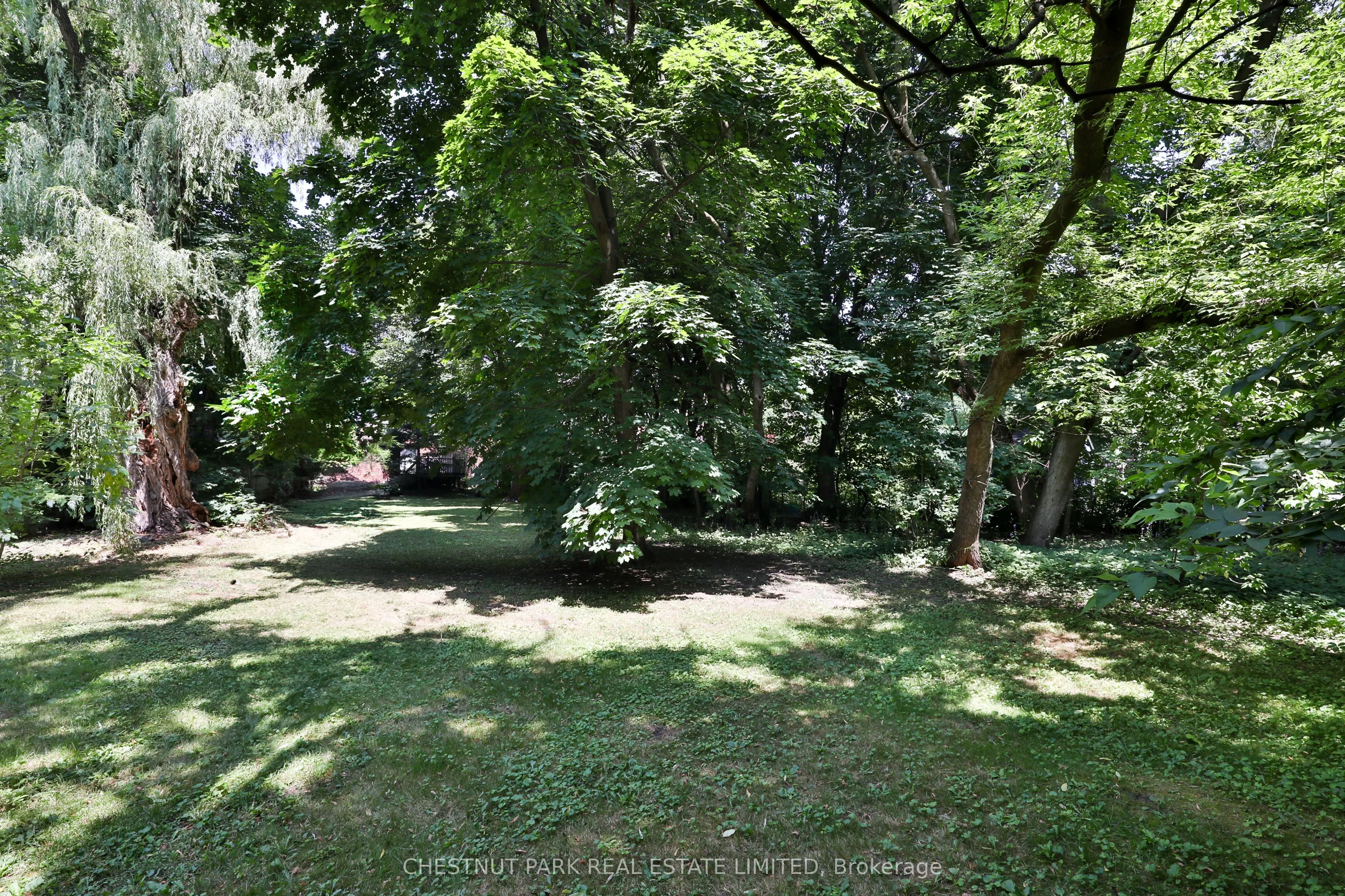 61 Burnhamthorpe Crescent