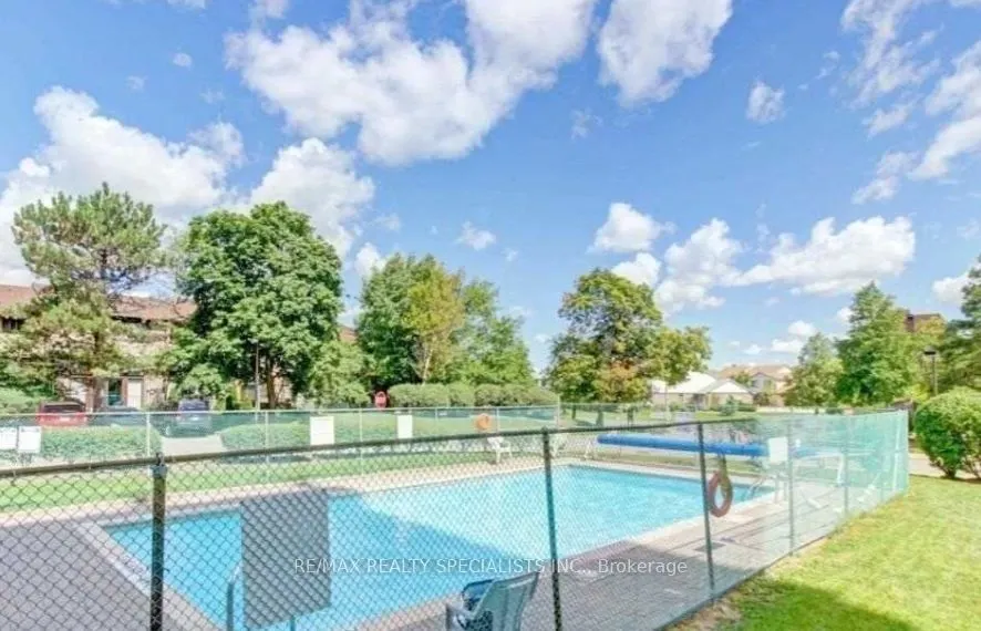 2929 Aquitaine Avenue, #804