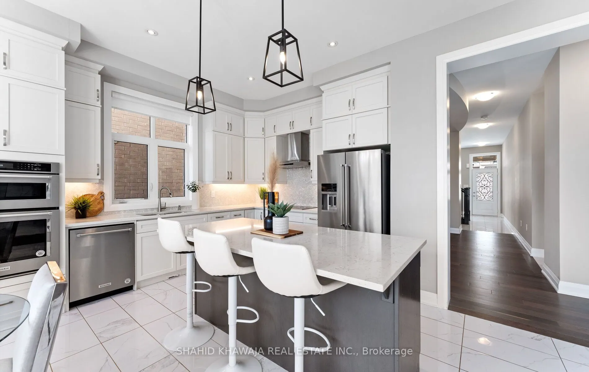 1355 Basswood Crescent
