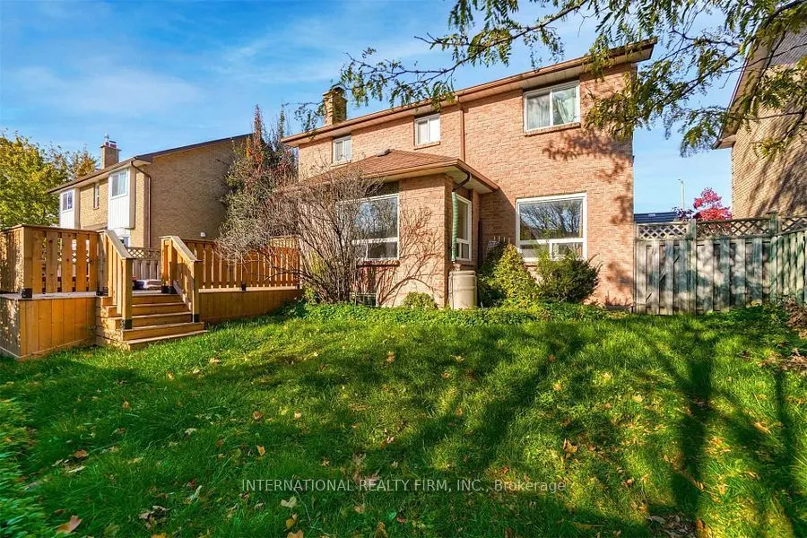 40 Cotswold Court