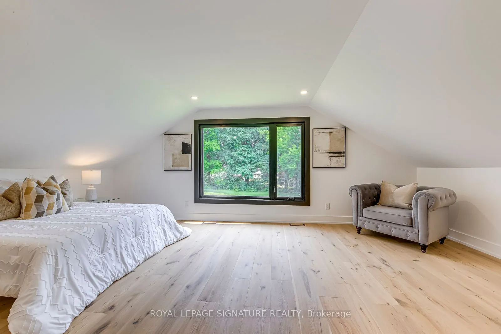 11024 Trafalgar Road