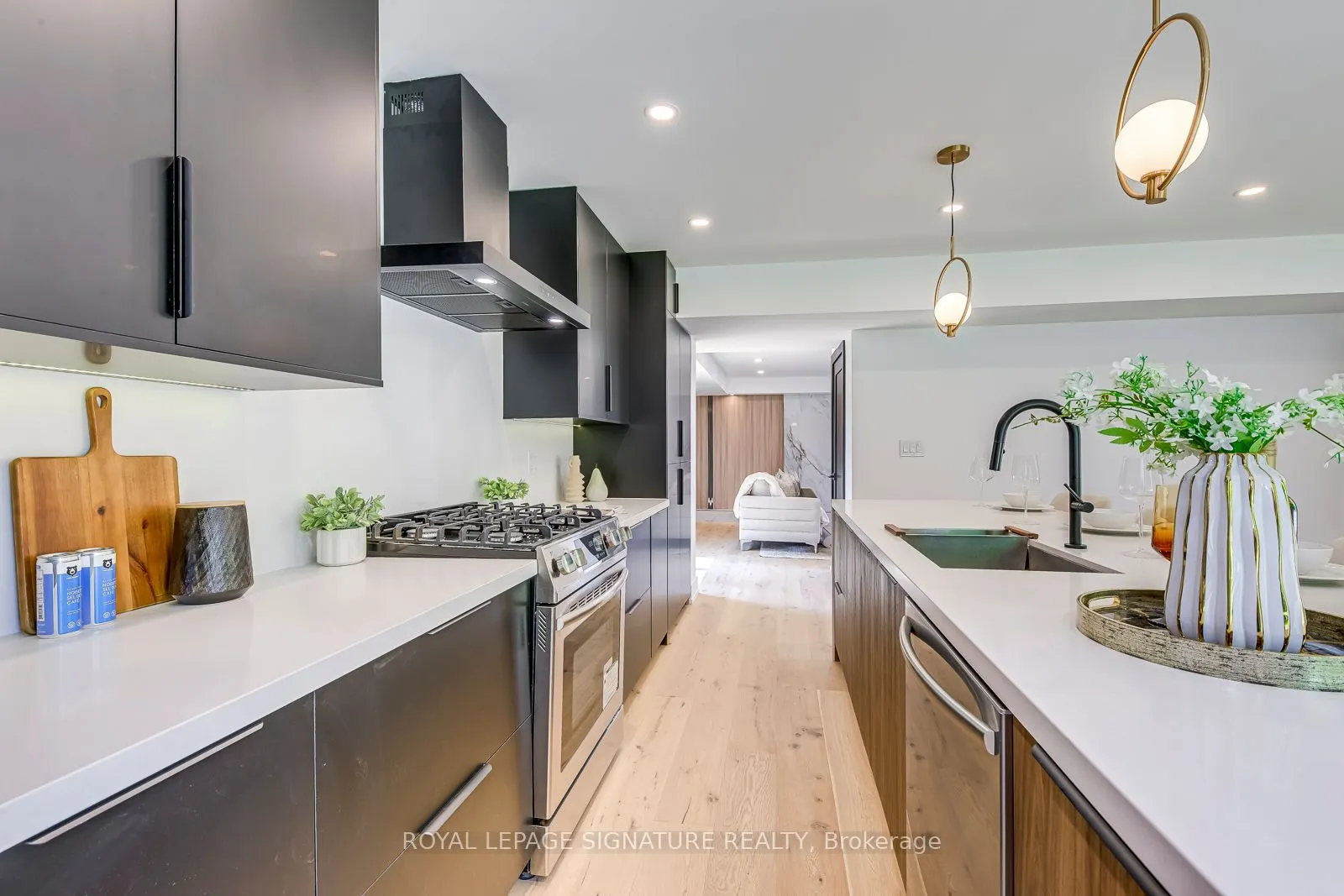 11024 Trafalgar Road