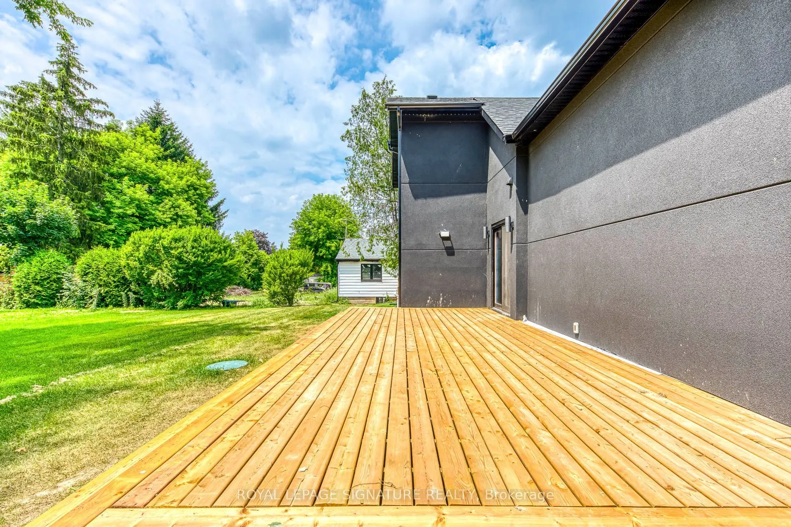 11024 Trafalgar Road
