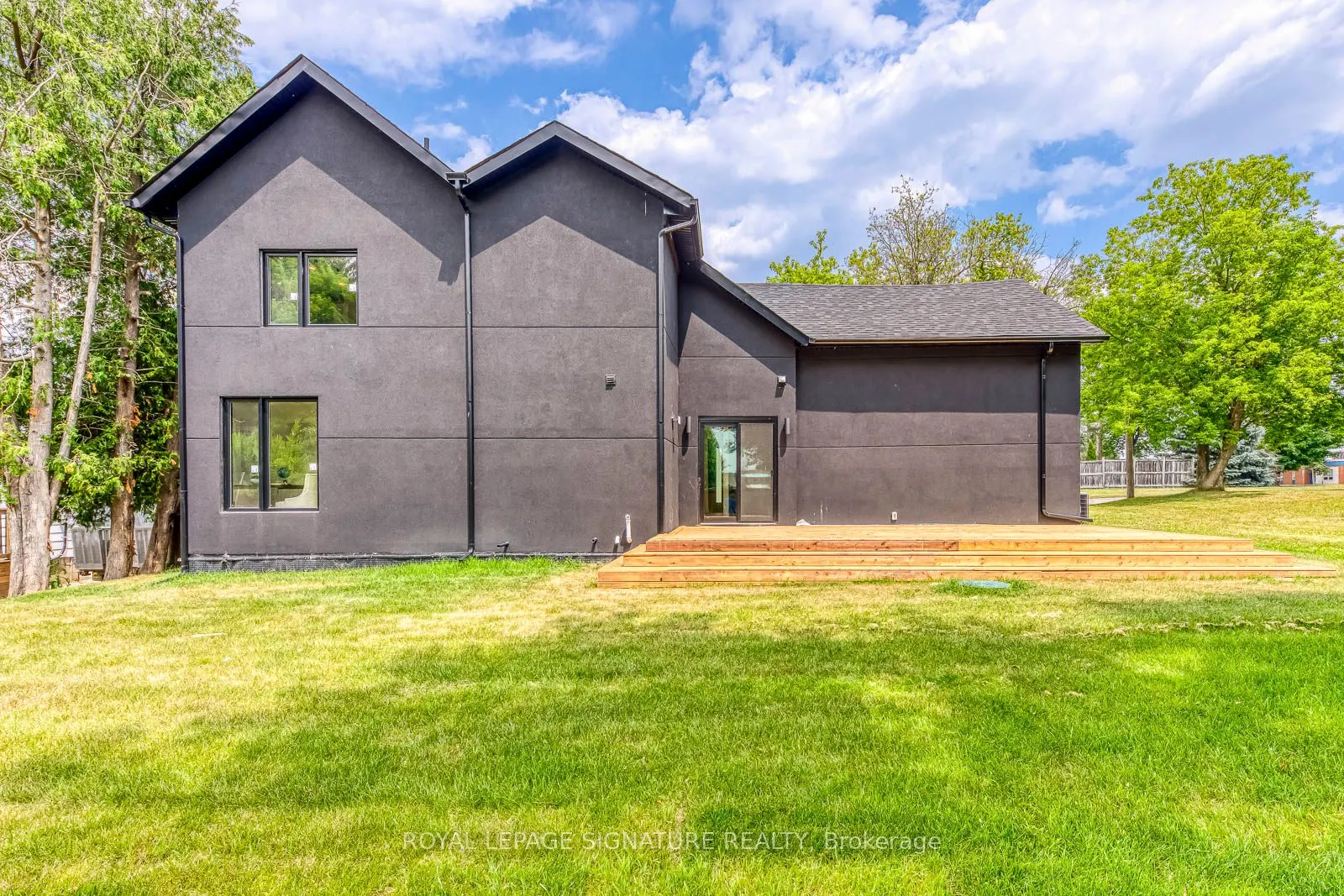 11024 Trafalgar Road