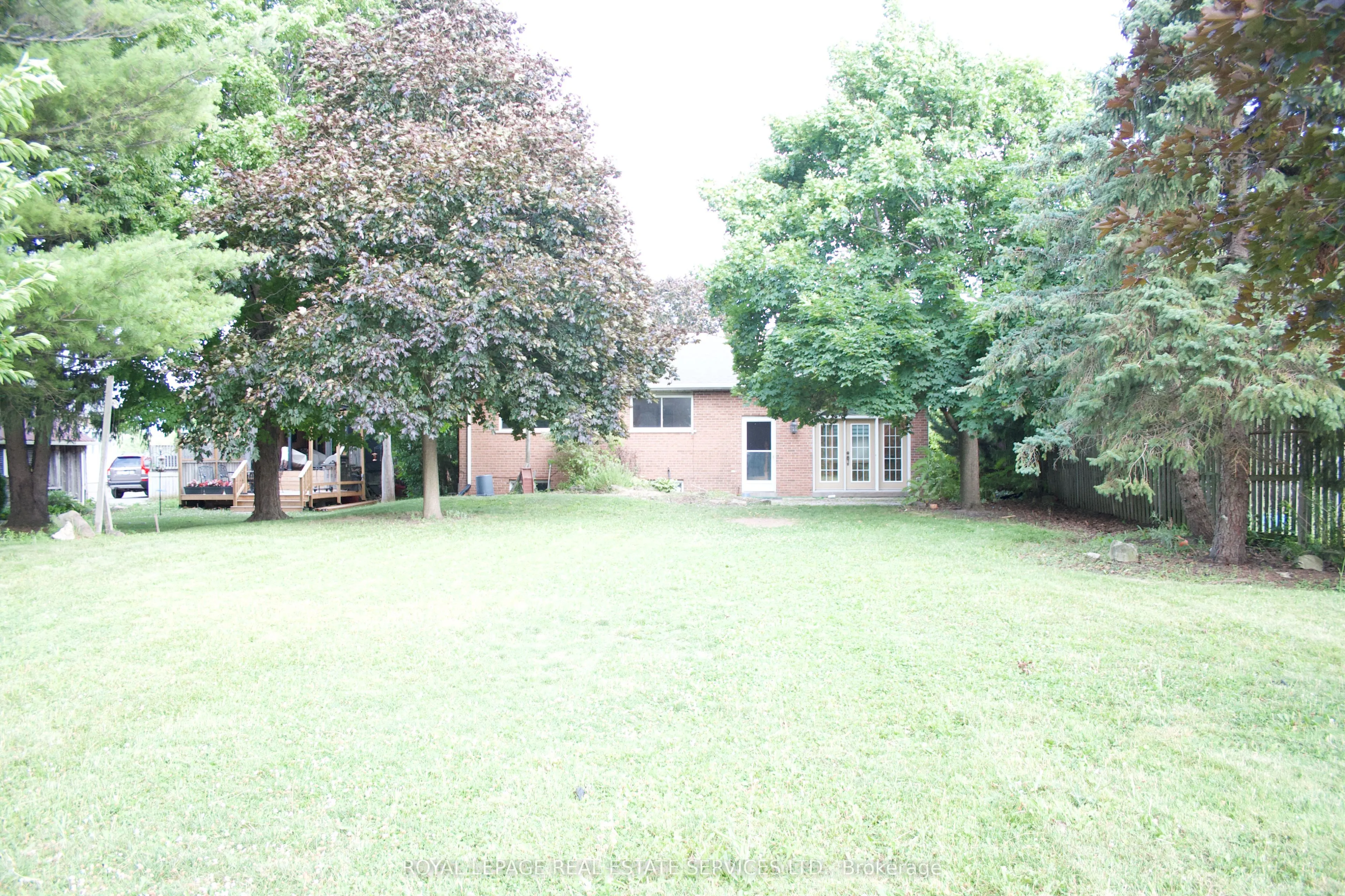 6865 MAIN Street W