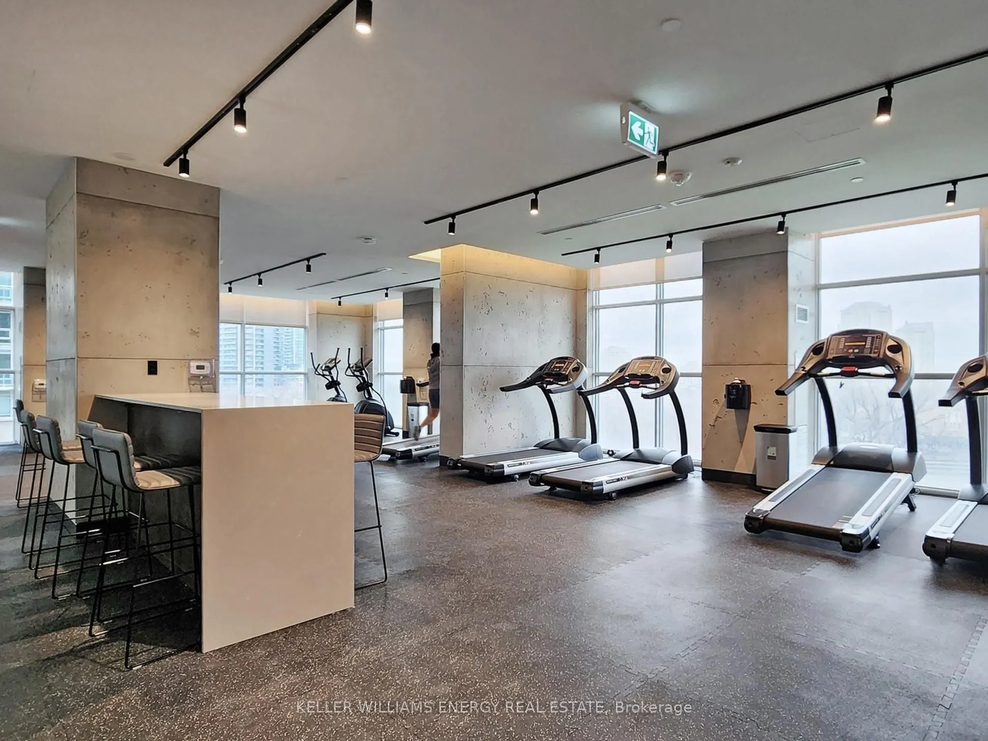 251 Manitoba Street, #1021