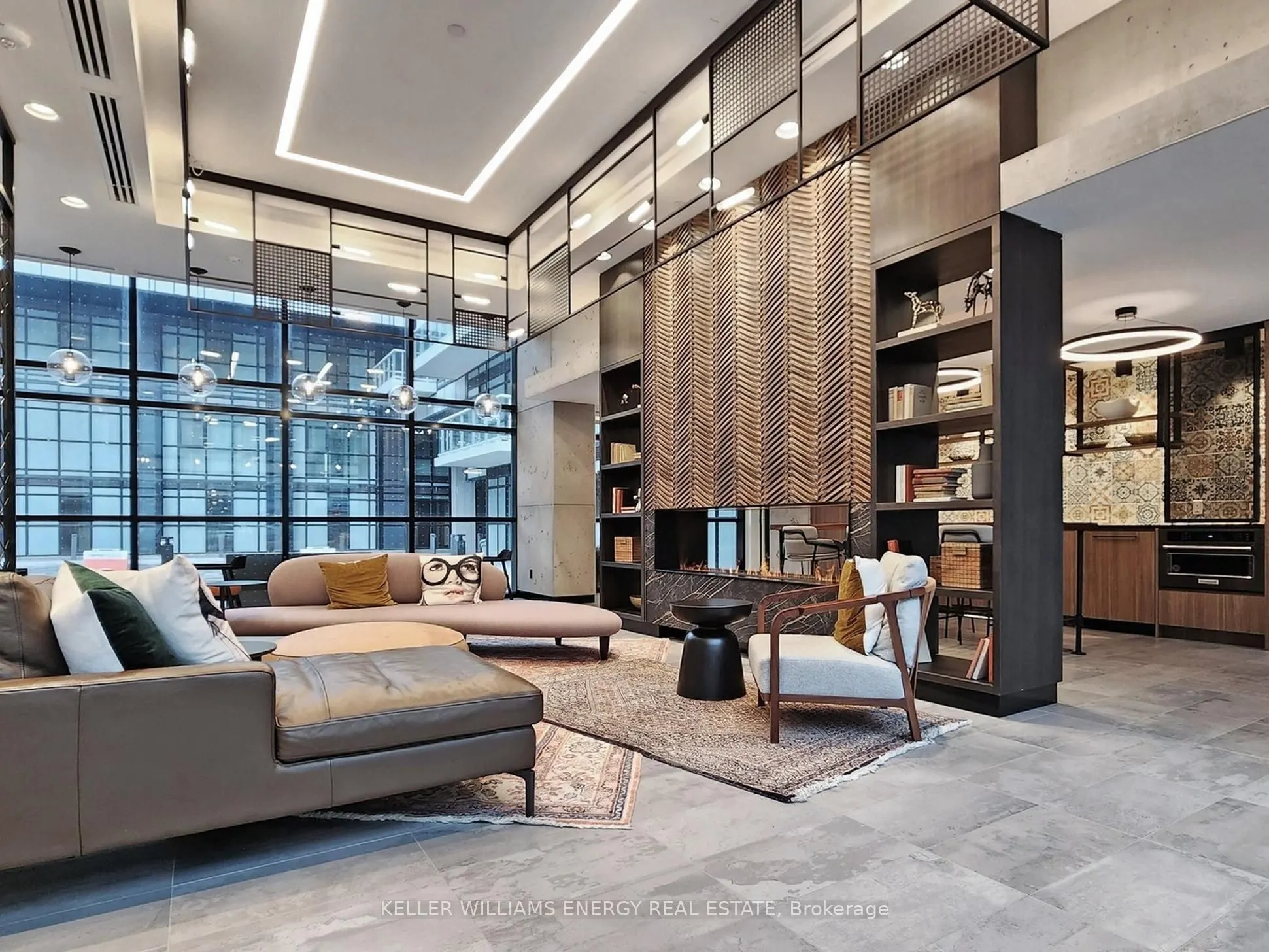 251 Manitoba Street, #1021