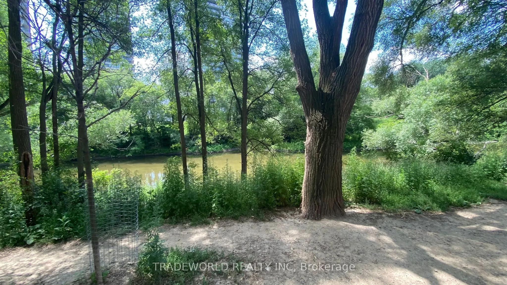 2220 Lake Shore Boulevard W, #Th01