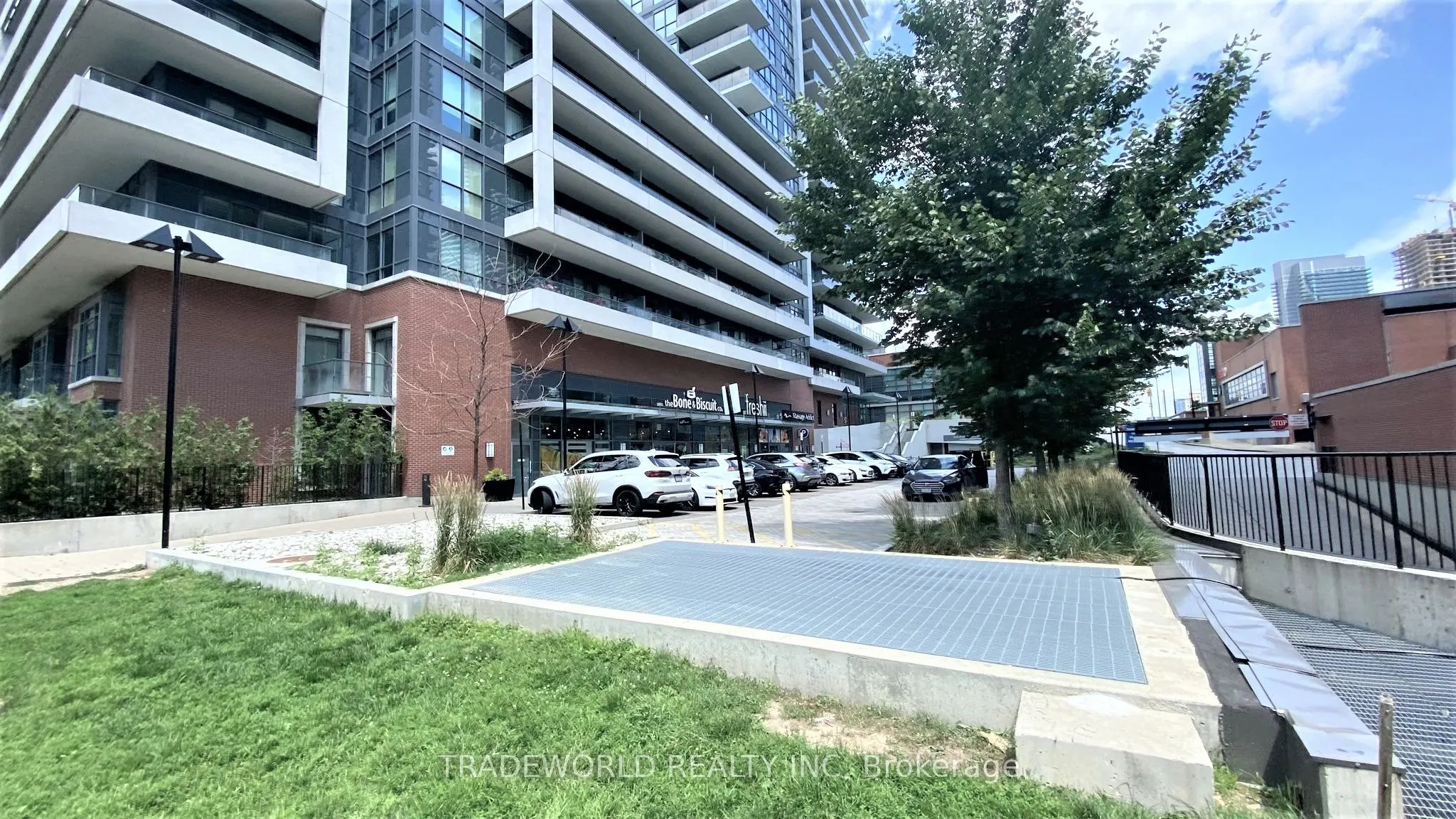 2220 Lake Shore Boulevard W, #Th01