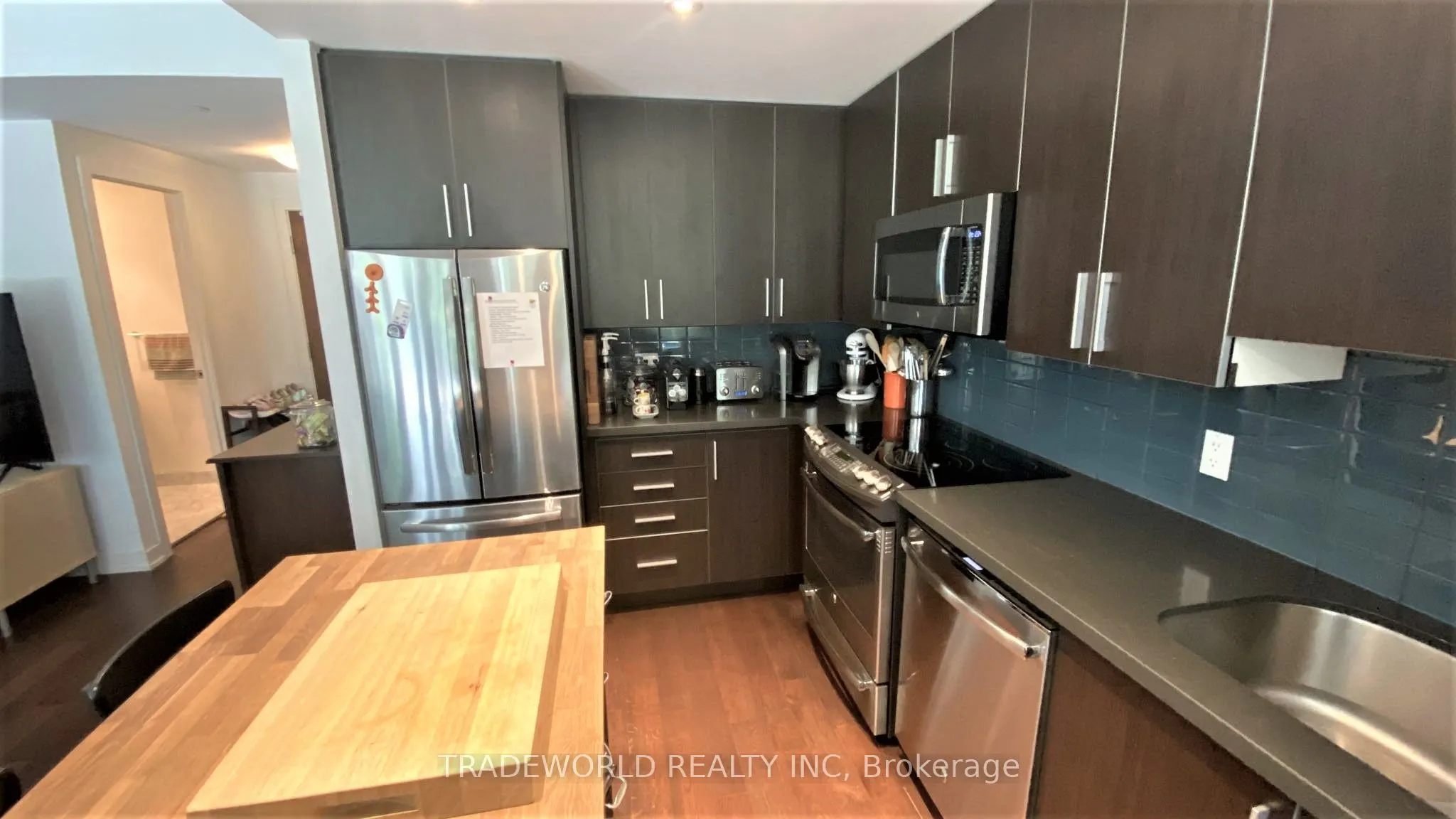 2220 Lake Shore Boulevard W, #Th01