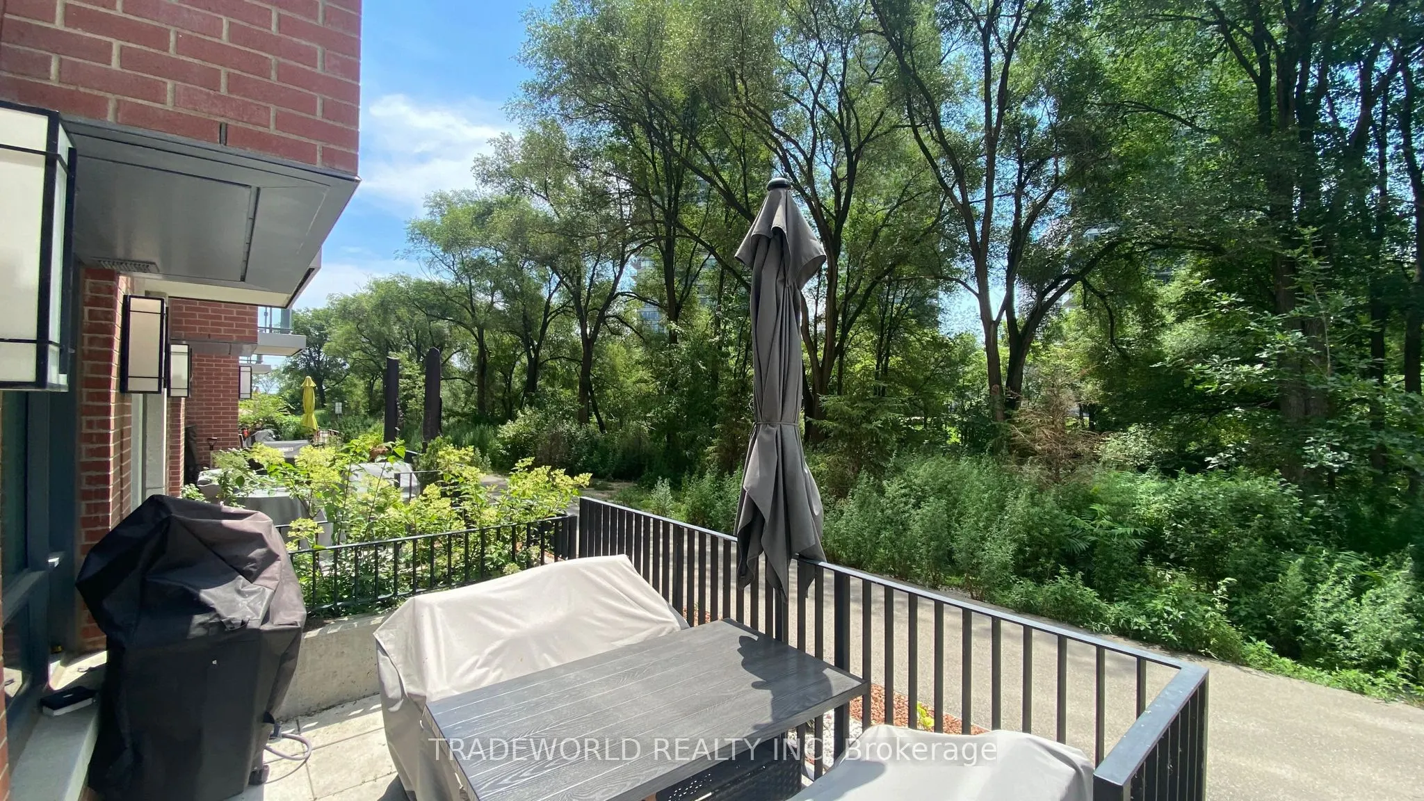 2220 Lake Shore Boulevard W, #Th01