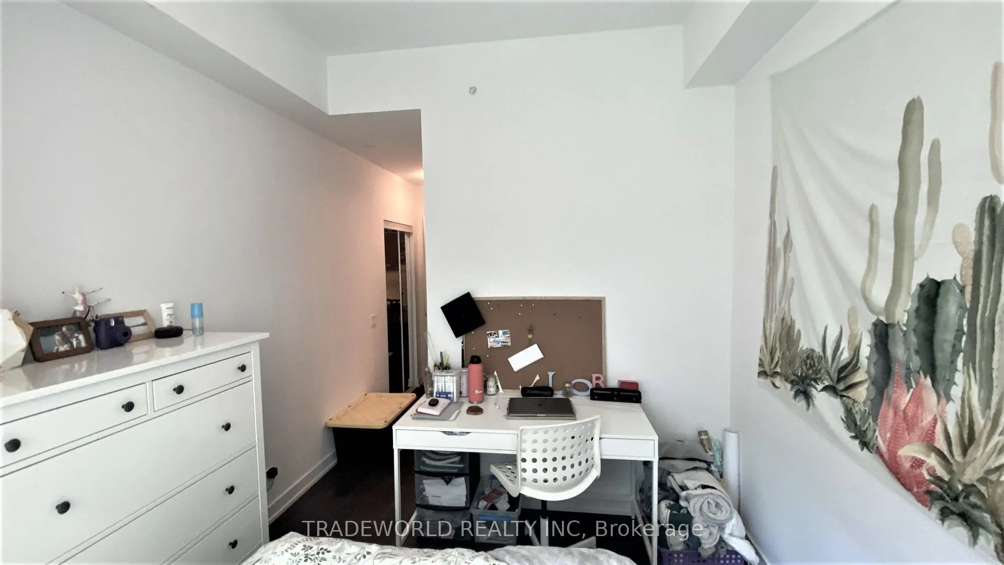 2220 Lake Shore Boulevard W, #Th01