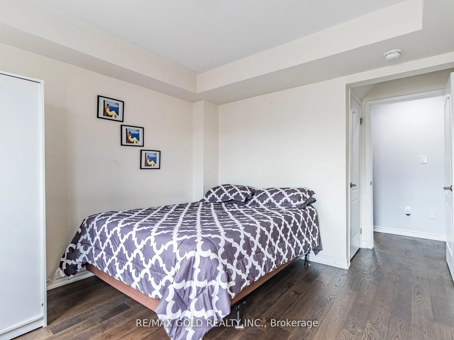 98 Bannister Crescent