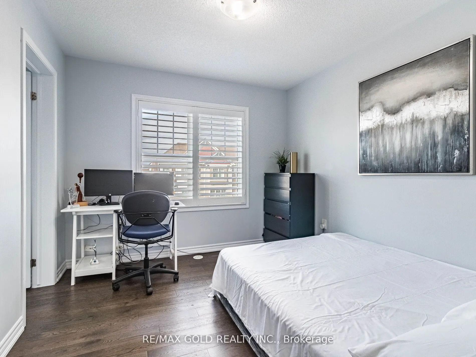 98 Bannister Crescent