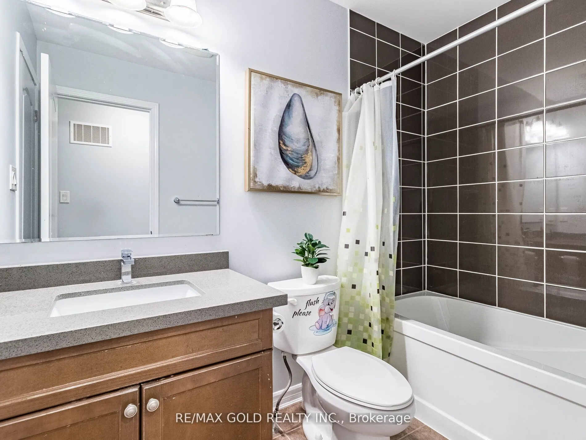 98 Bannister Crescent