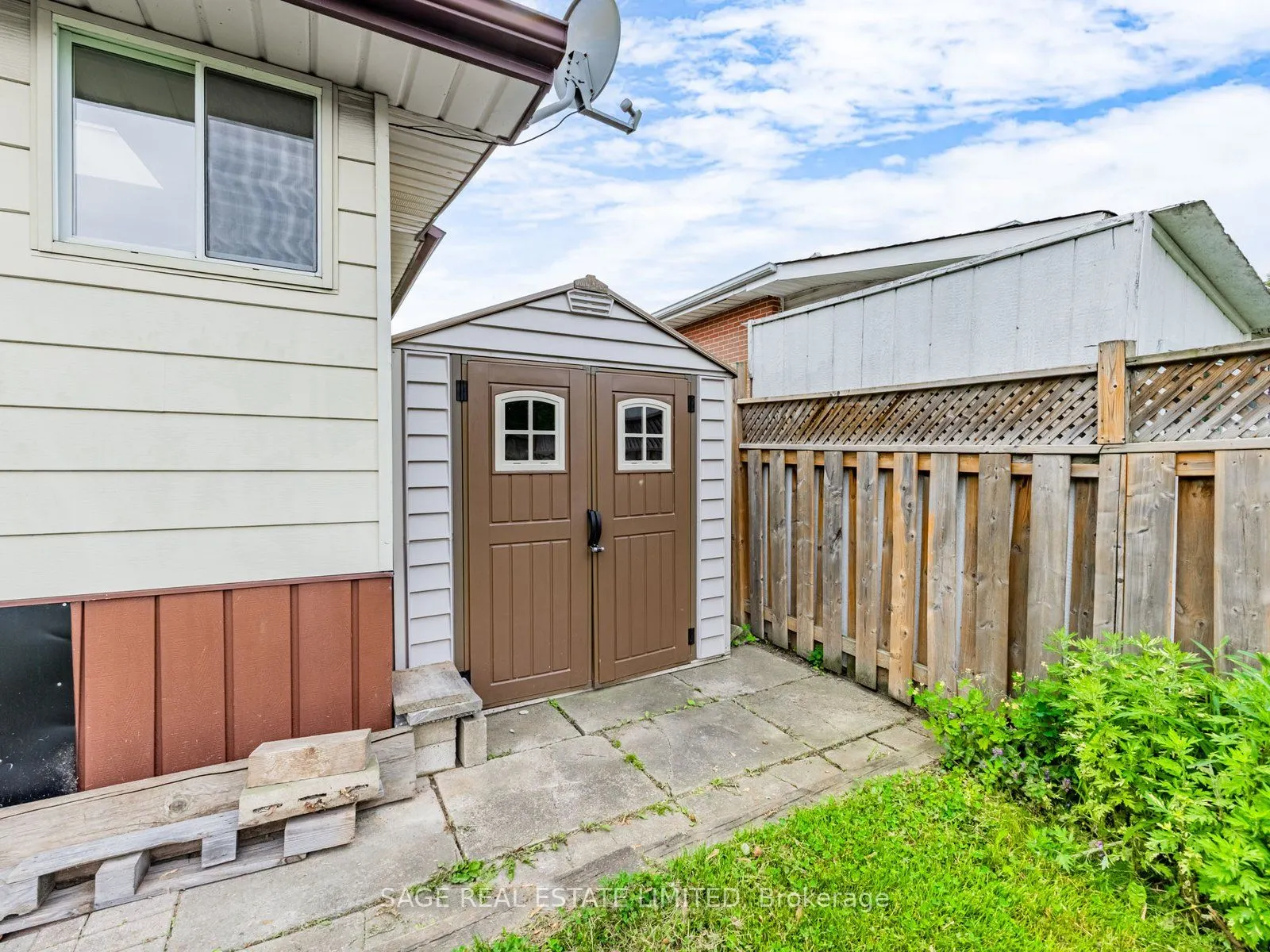 46 Watson Crescent