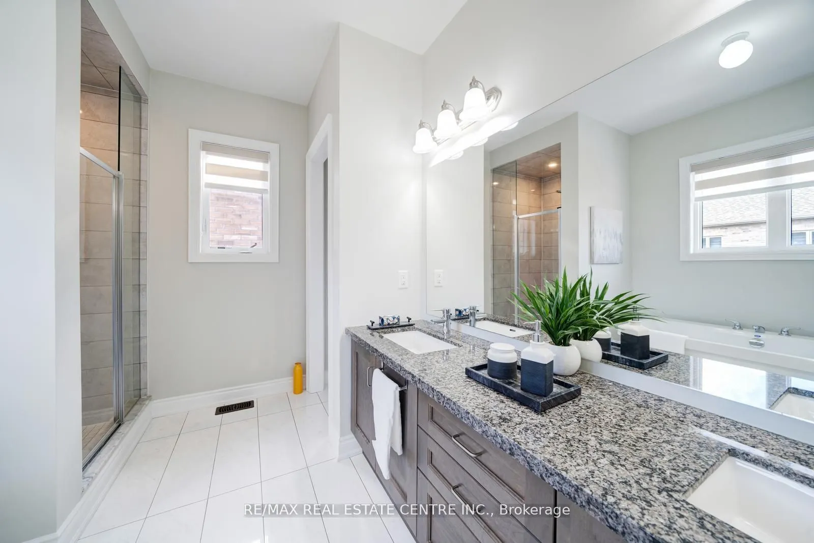 5 Carl Finlay Drive