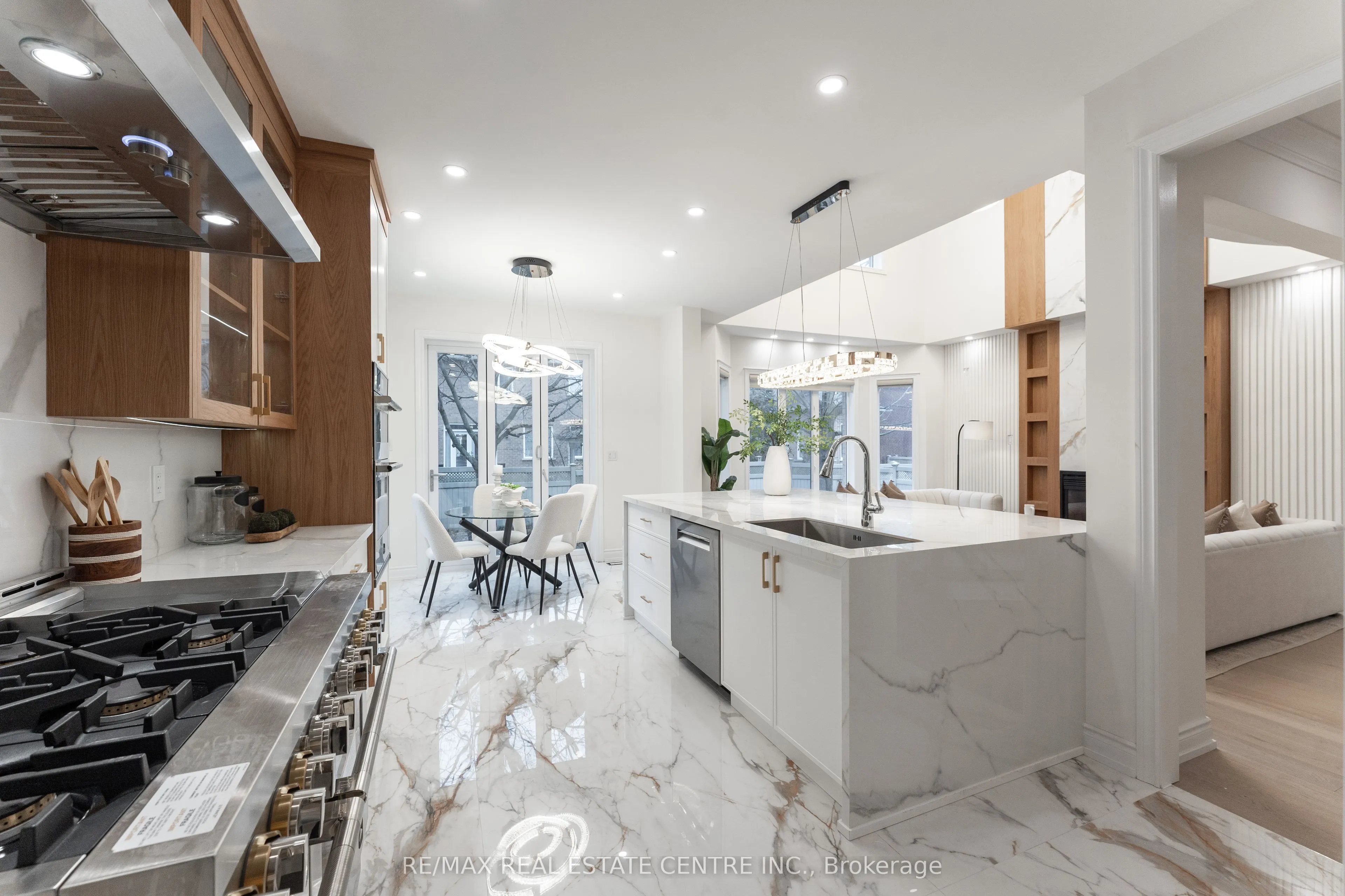 3352 Petrie Way