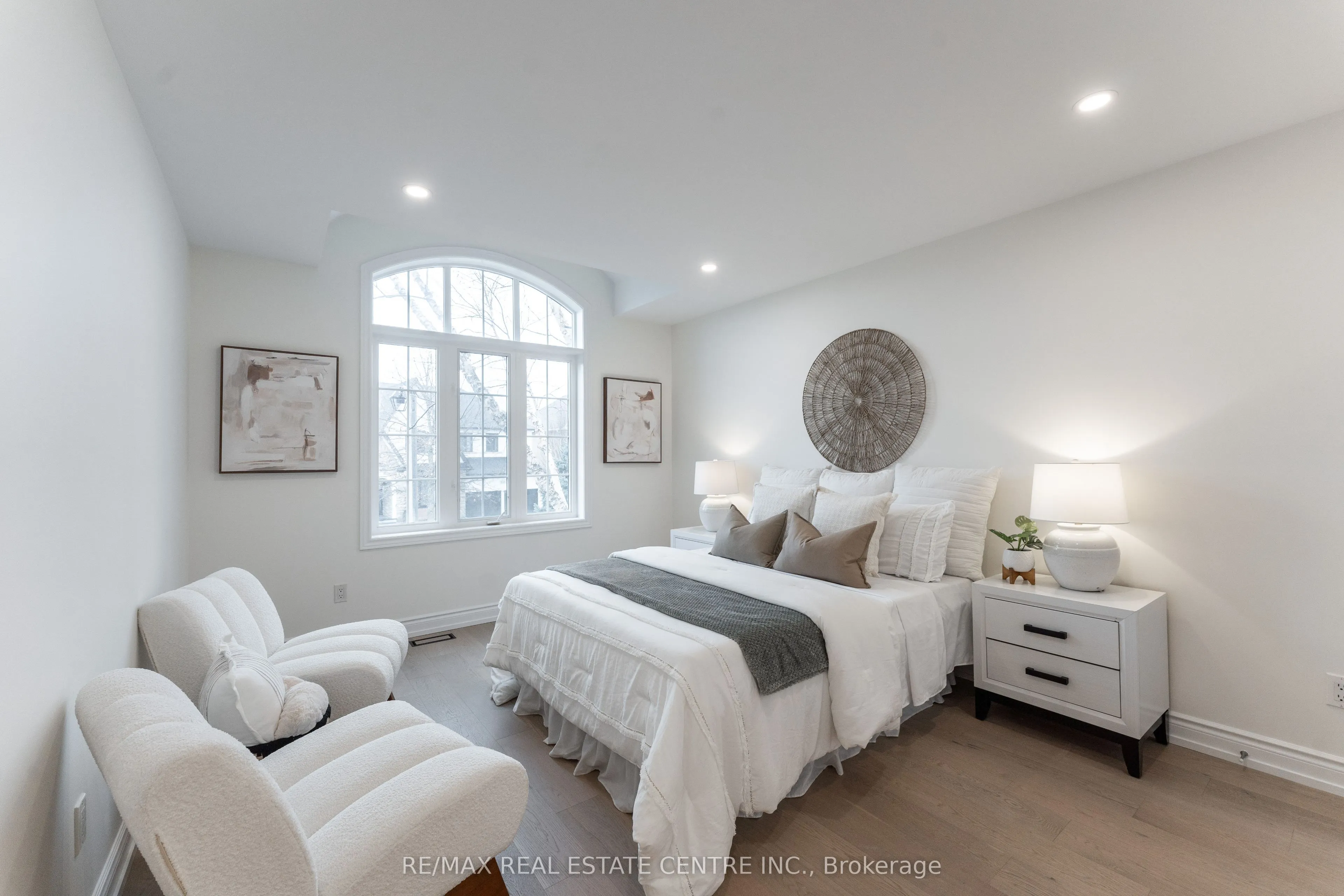 3352 Petrie Way