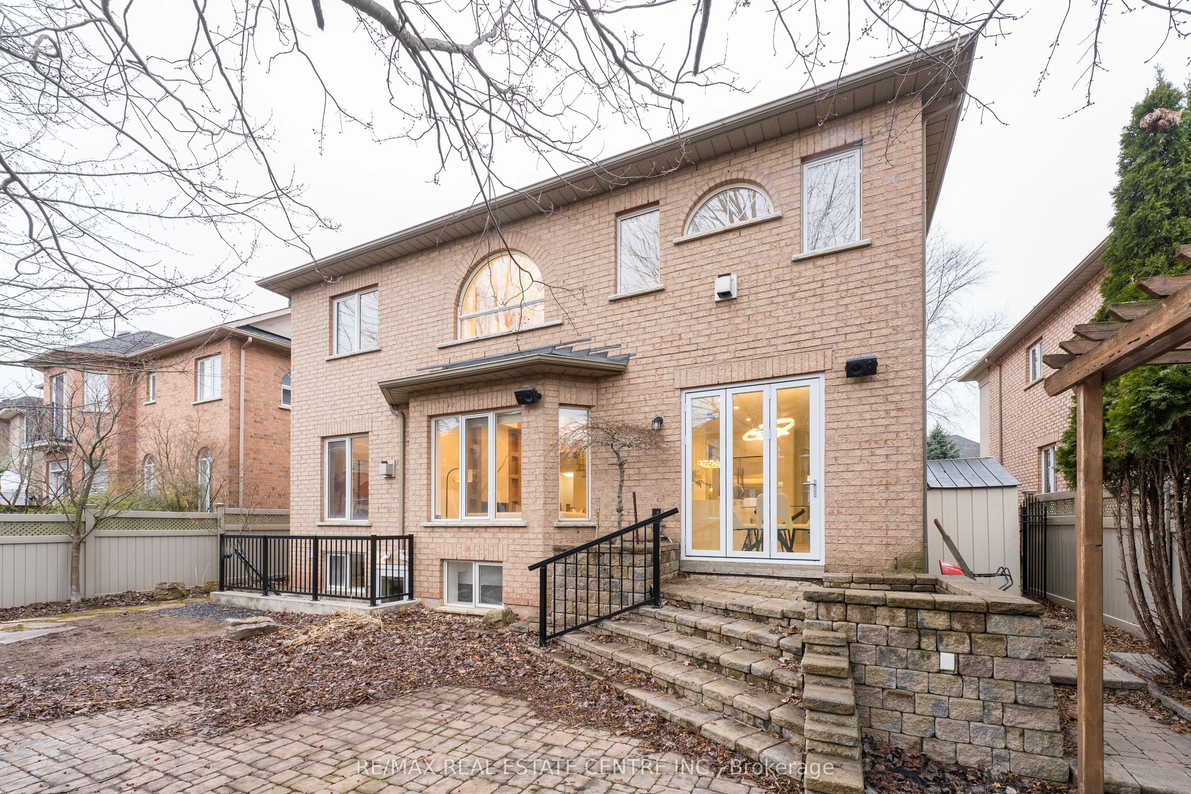 3352 Petrie Way