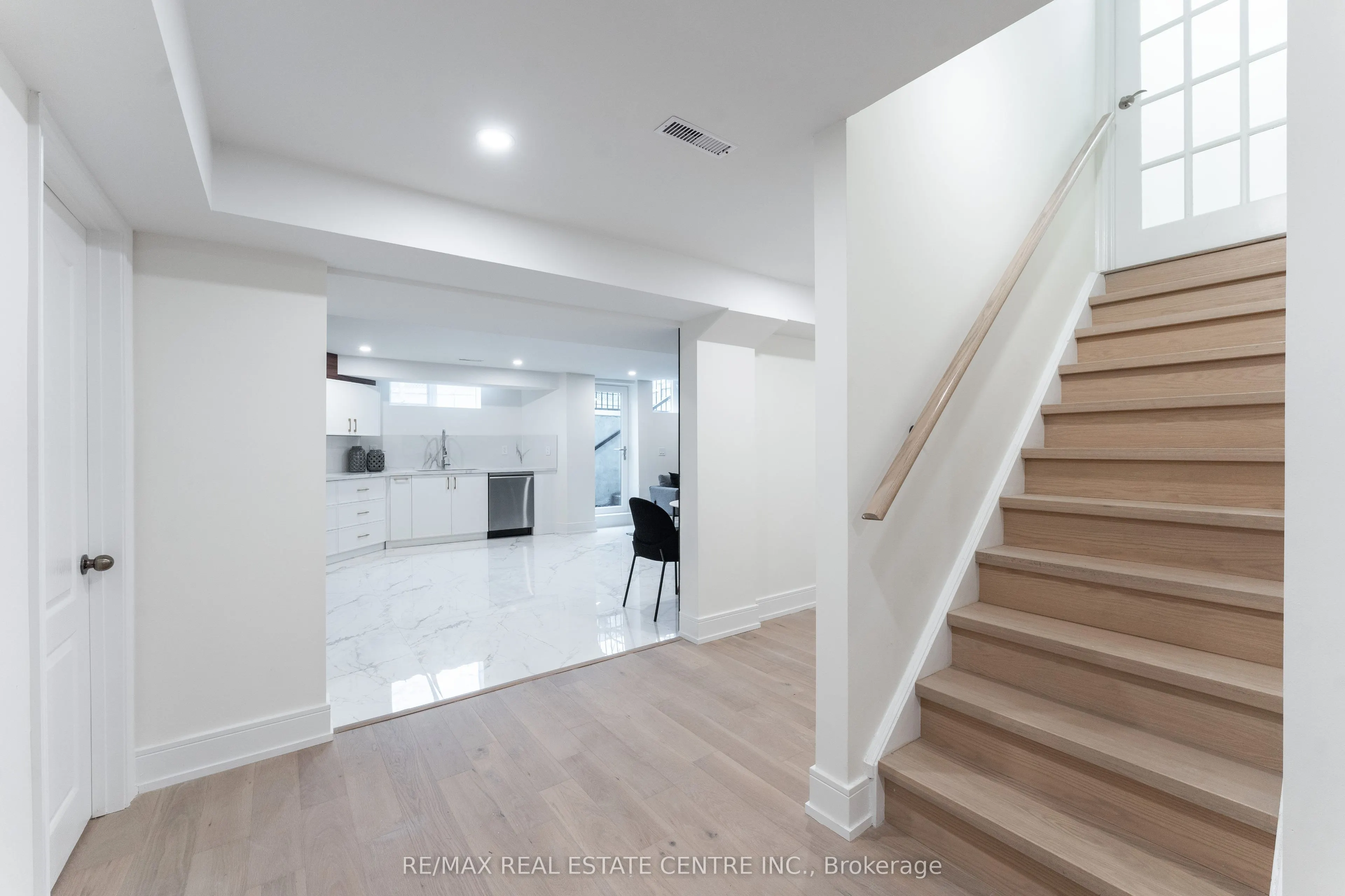 3352 Petrie Way