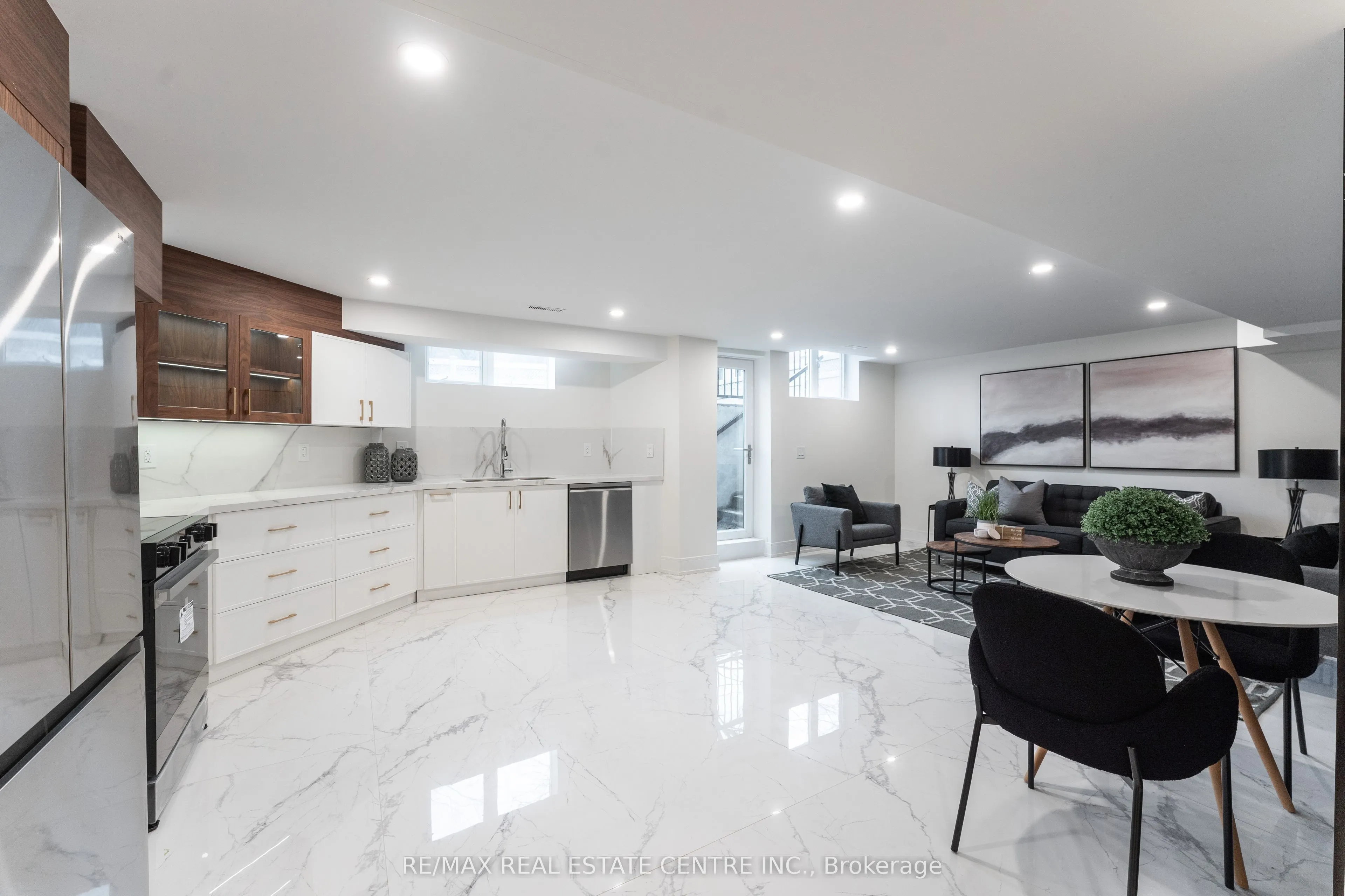 3352 Petrie Way