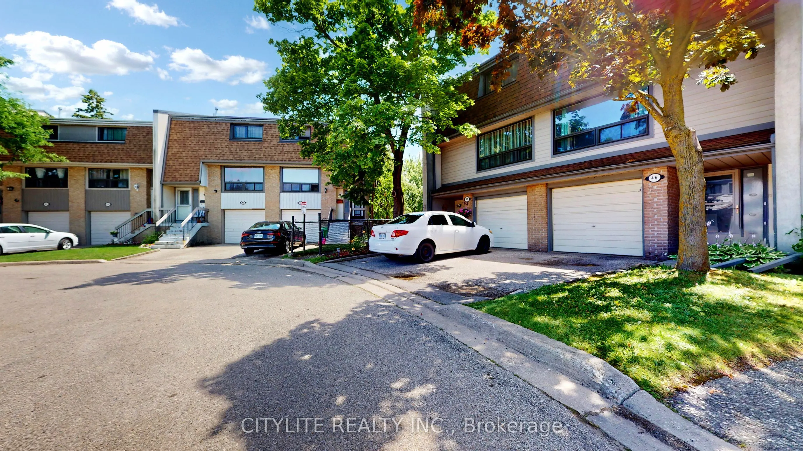 46 Ashton Crescent, #46