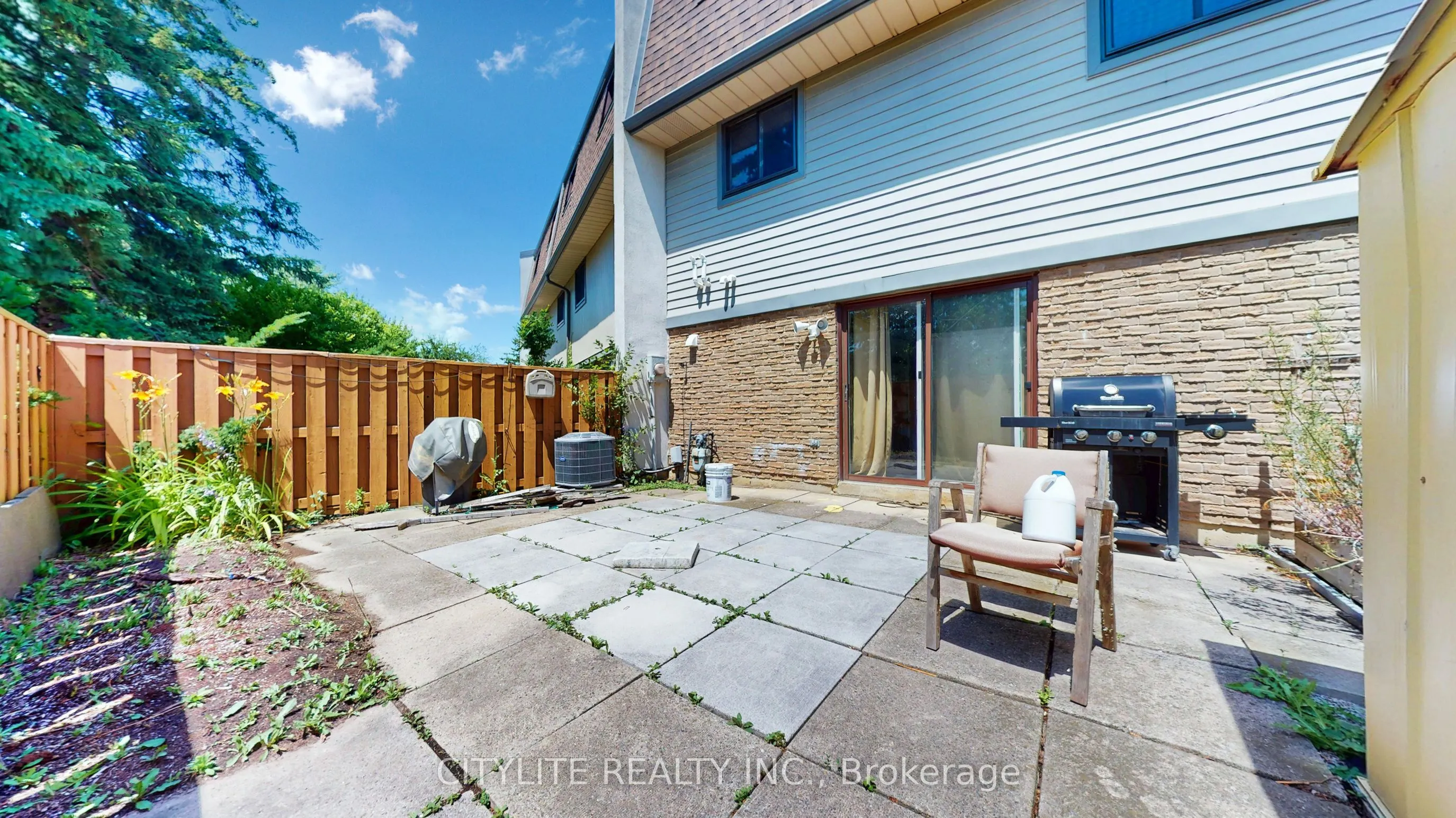 46 Ashton Crescent, #46