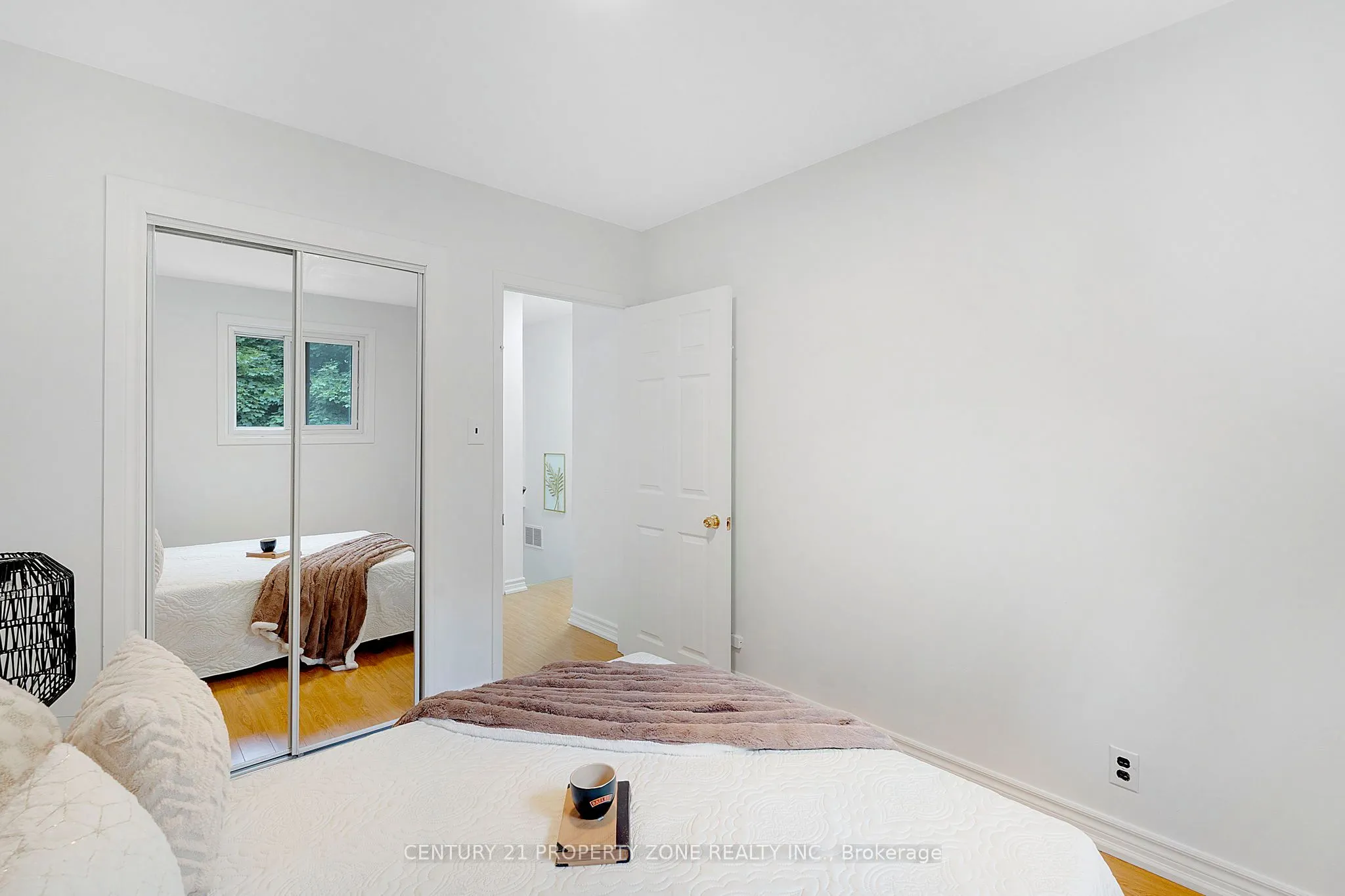 3387 Kelowna Court