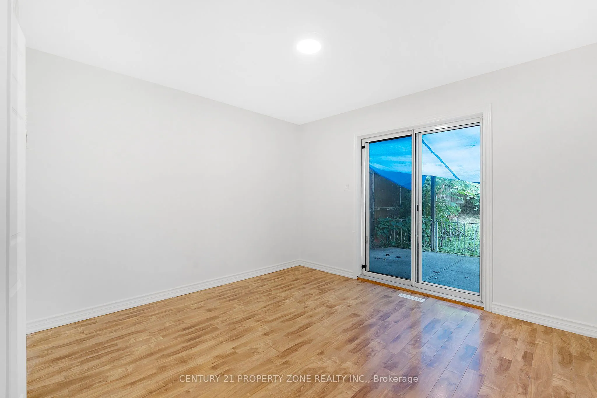 3387 Kelowna Court