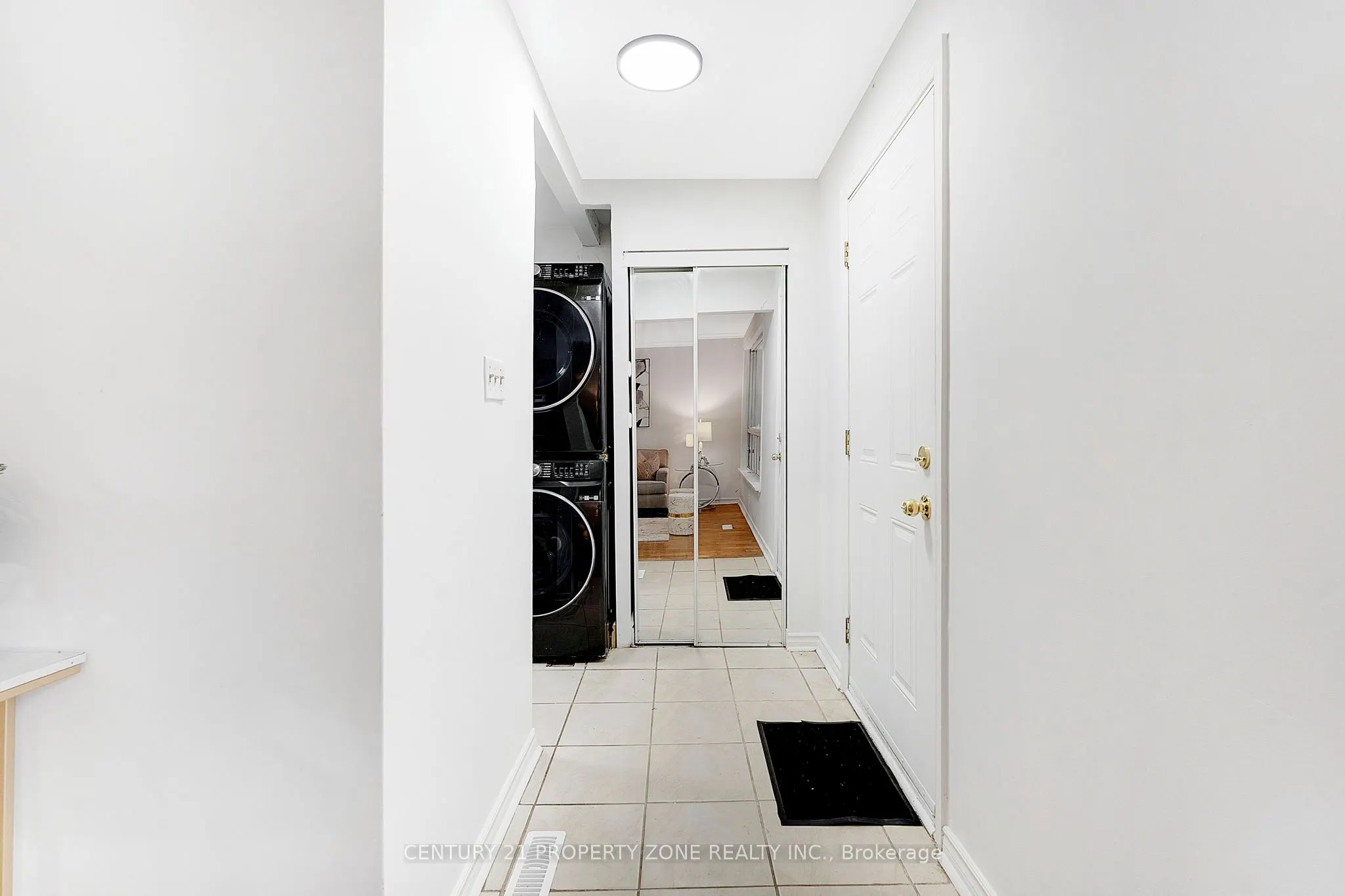3387 Kelowna Court