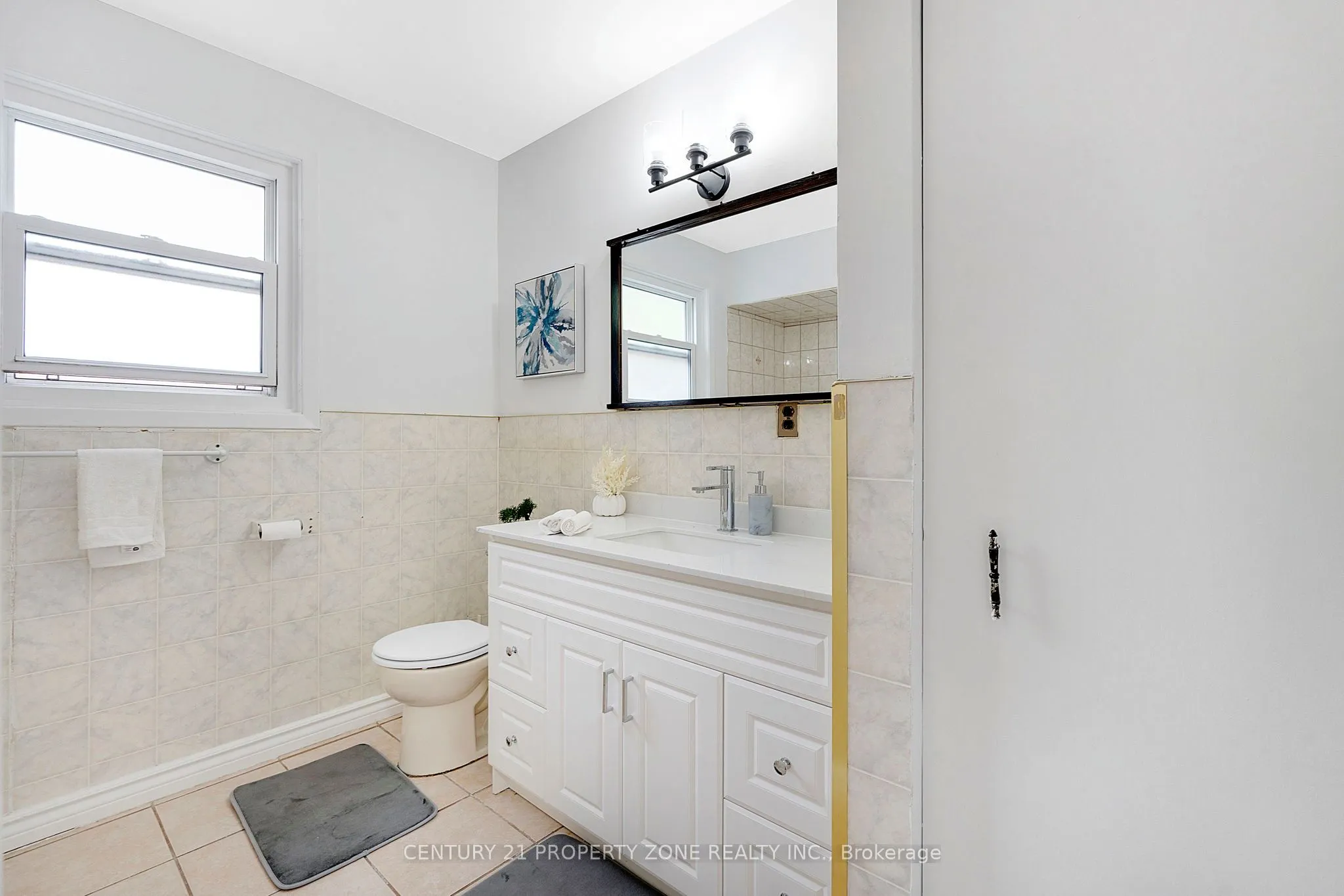 3387 Kelowna Court