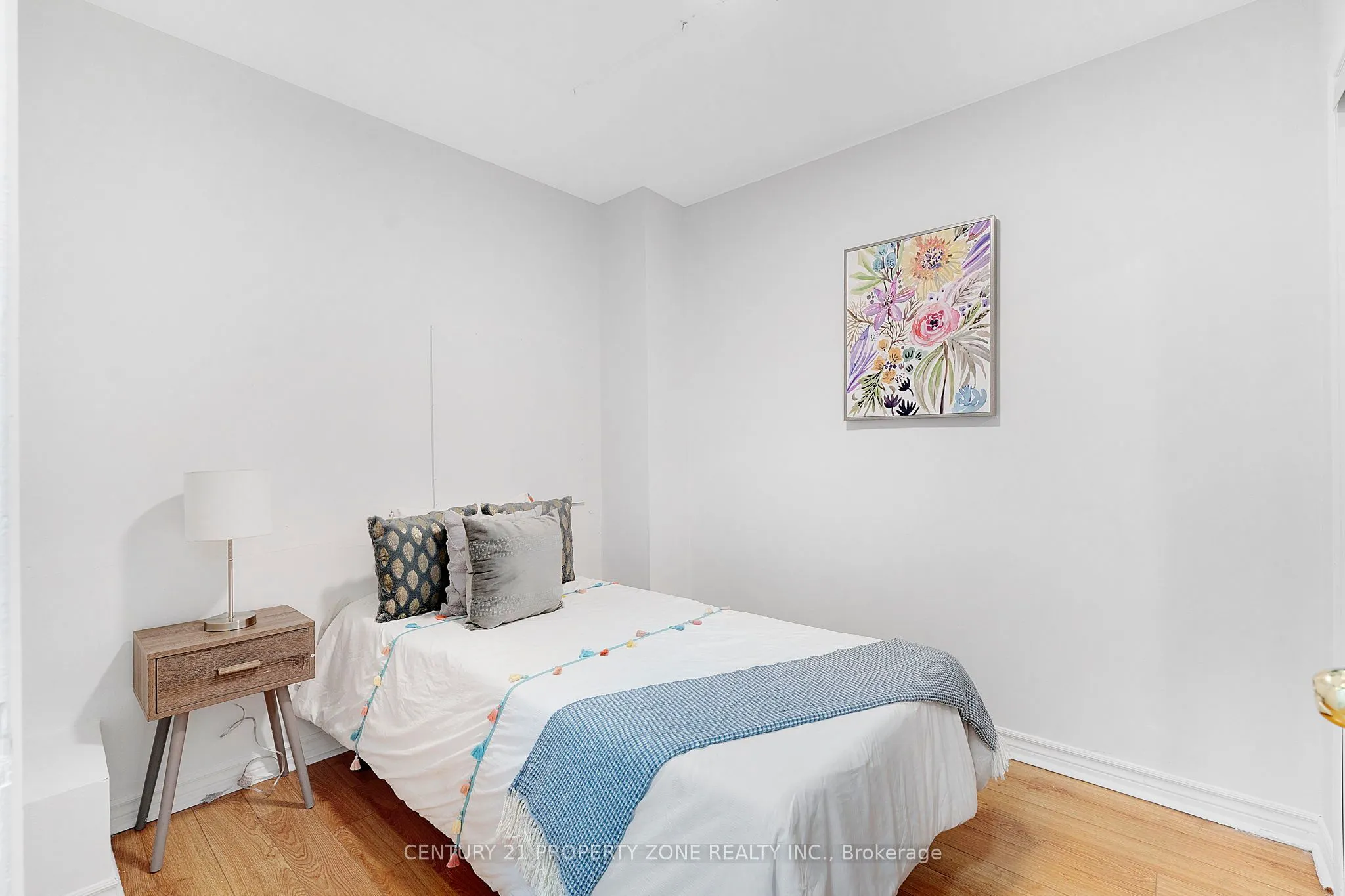 3387 Kelowna Court
