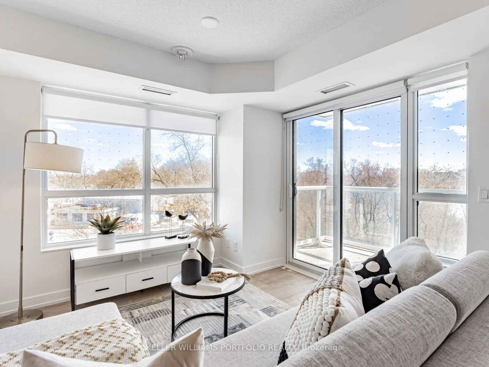 10 Wilby Crescent, #407
