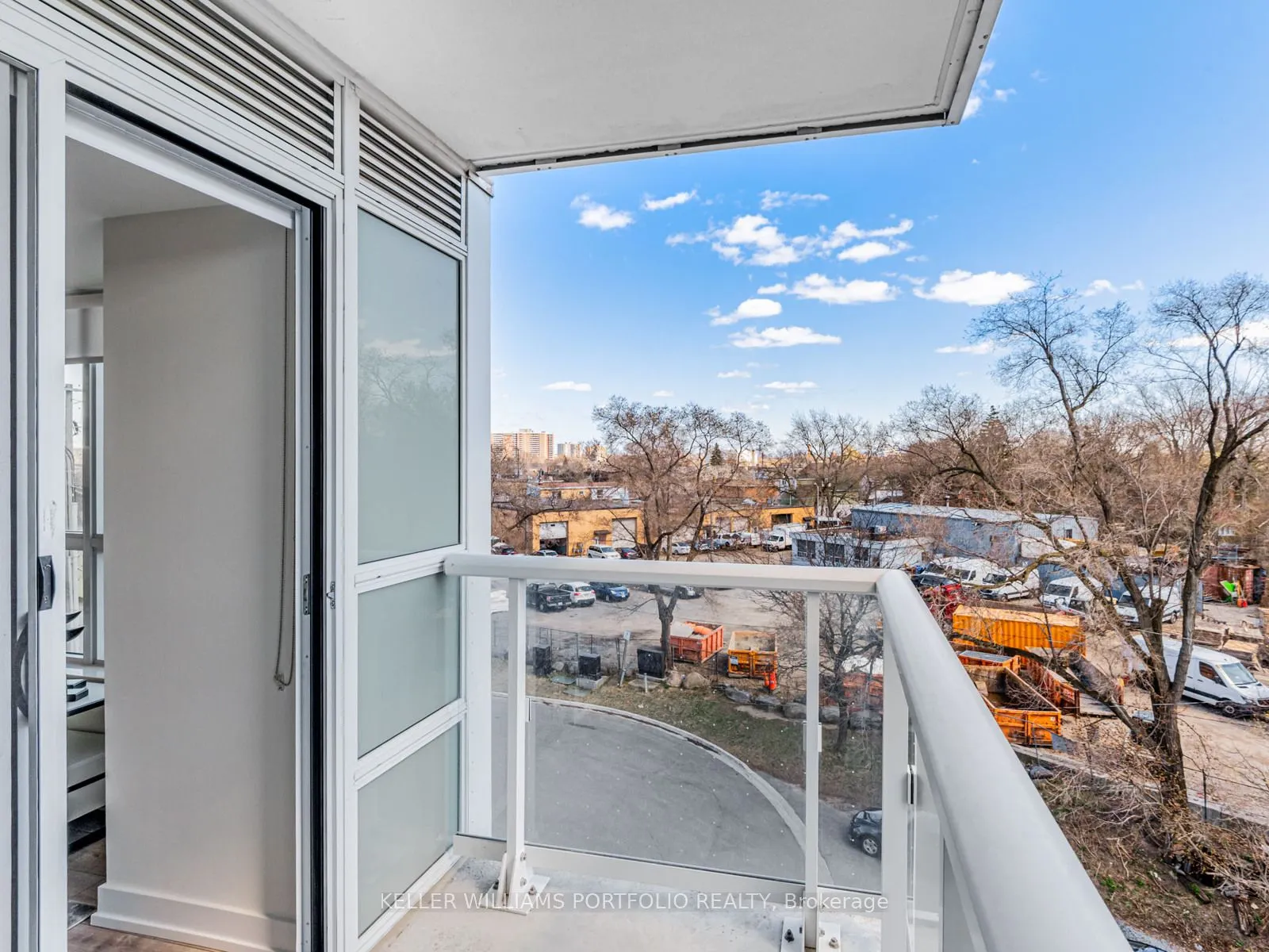 10 Wilby Crescent, #407