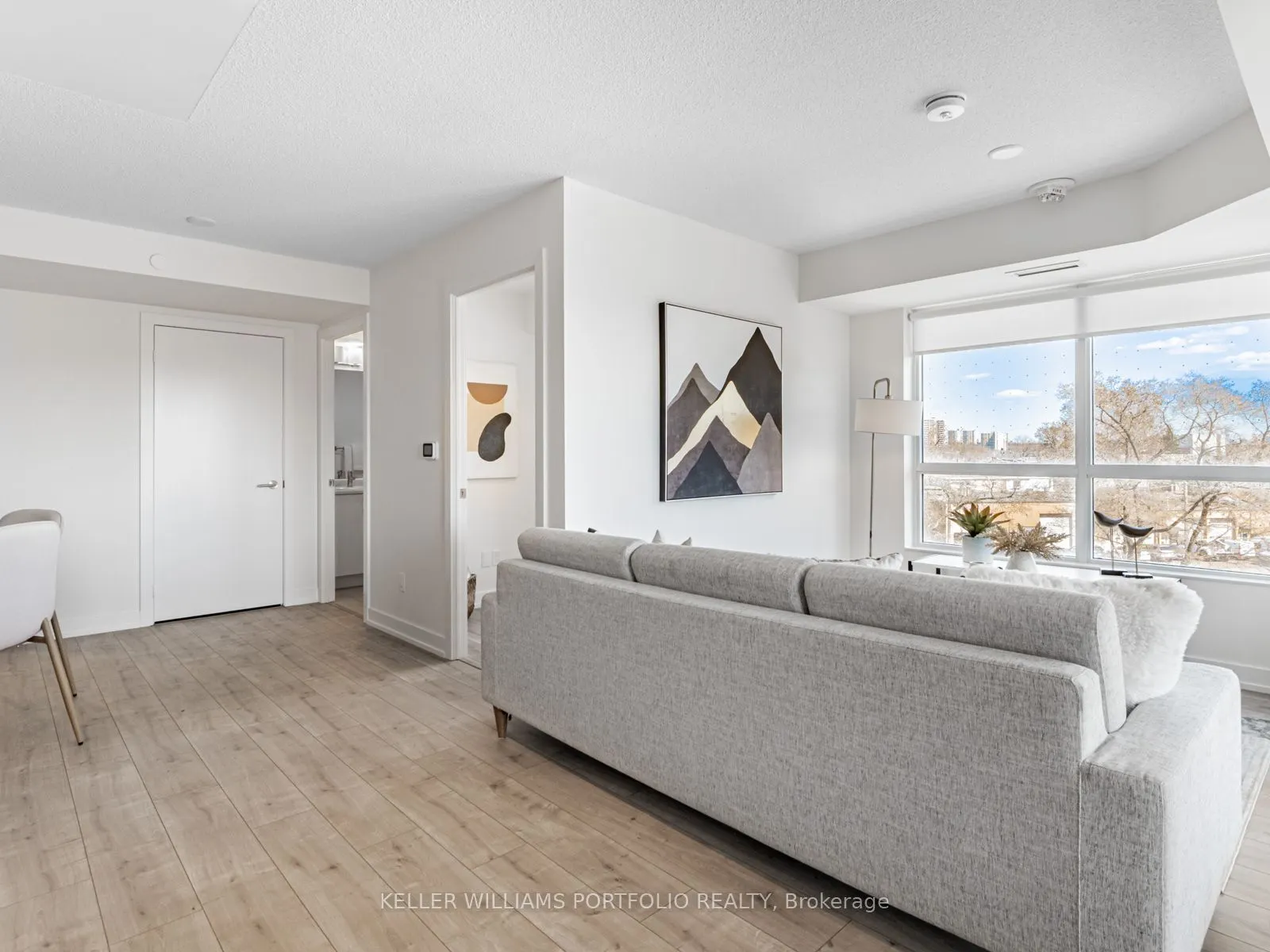 10 Wilby Crescent, #407