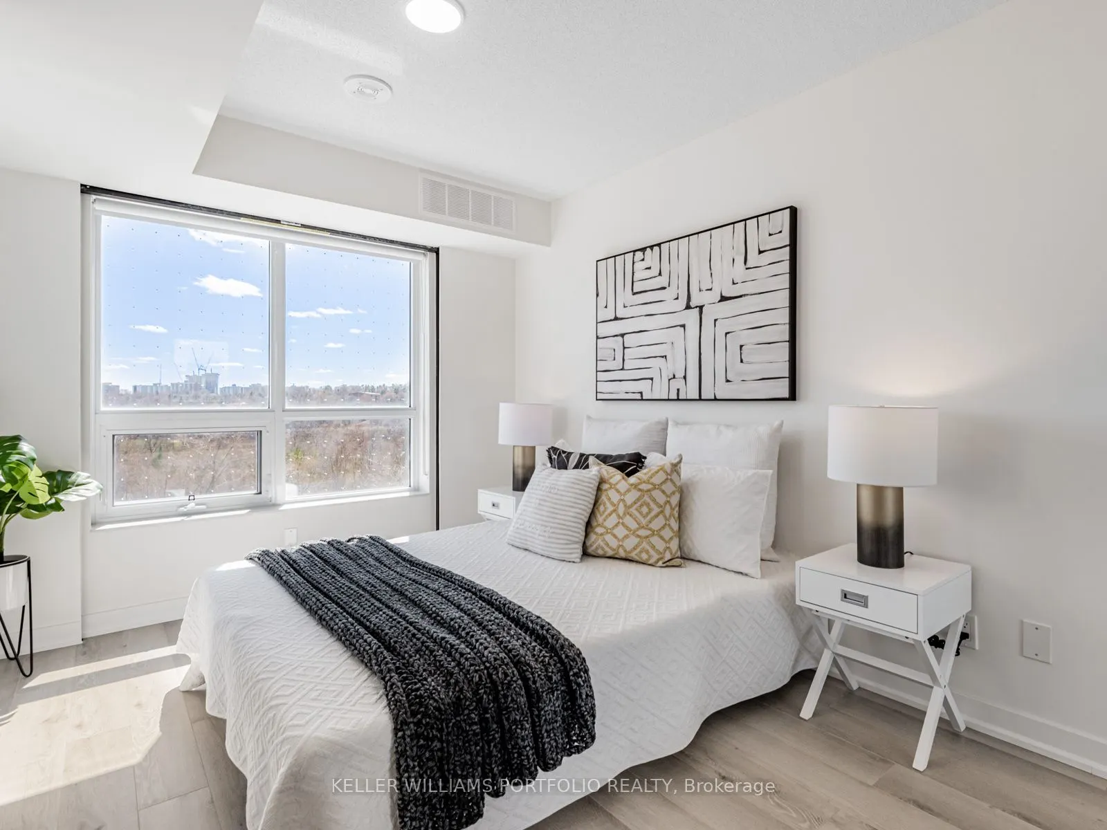 10 Wilby Crescent, #407