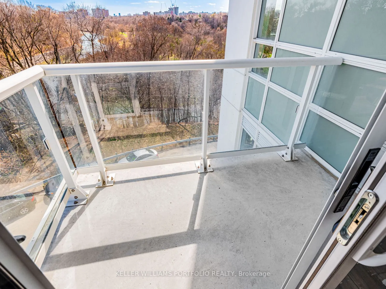 10 Wilby Crescent, #407