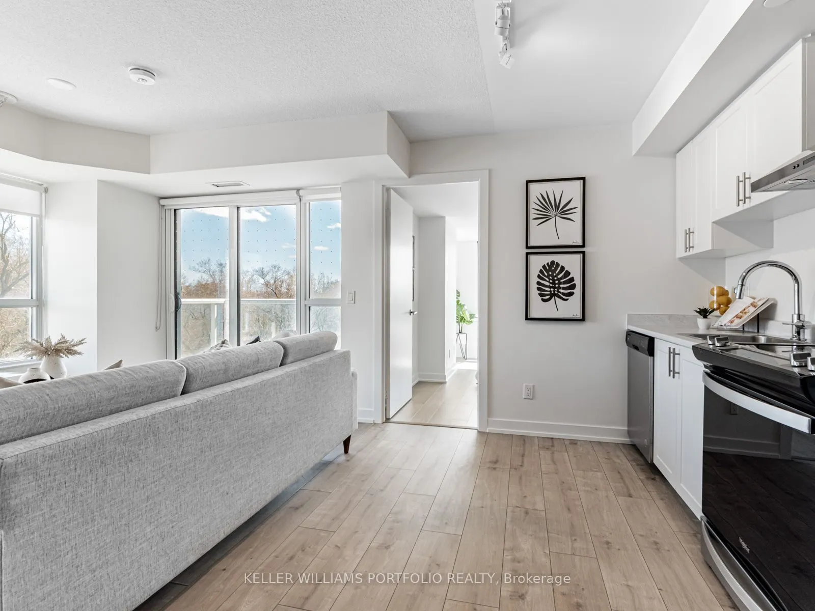 10 Wilby Crescent, #407