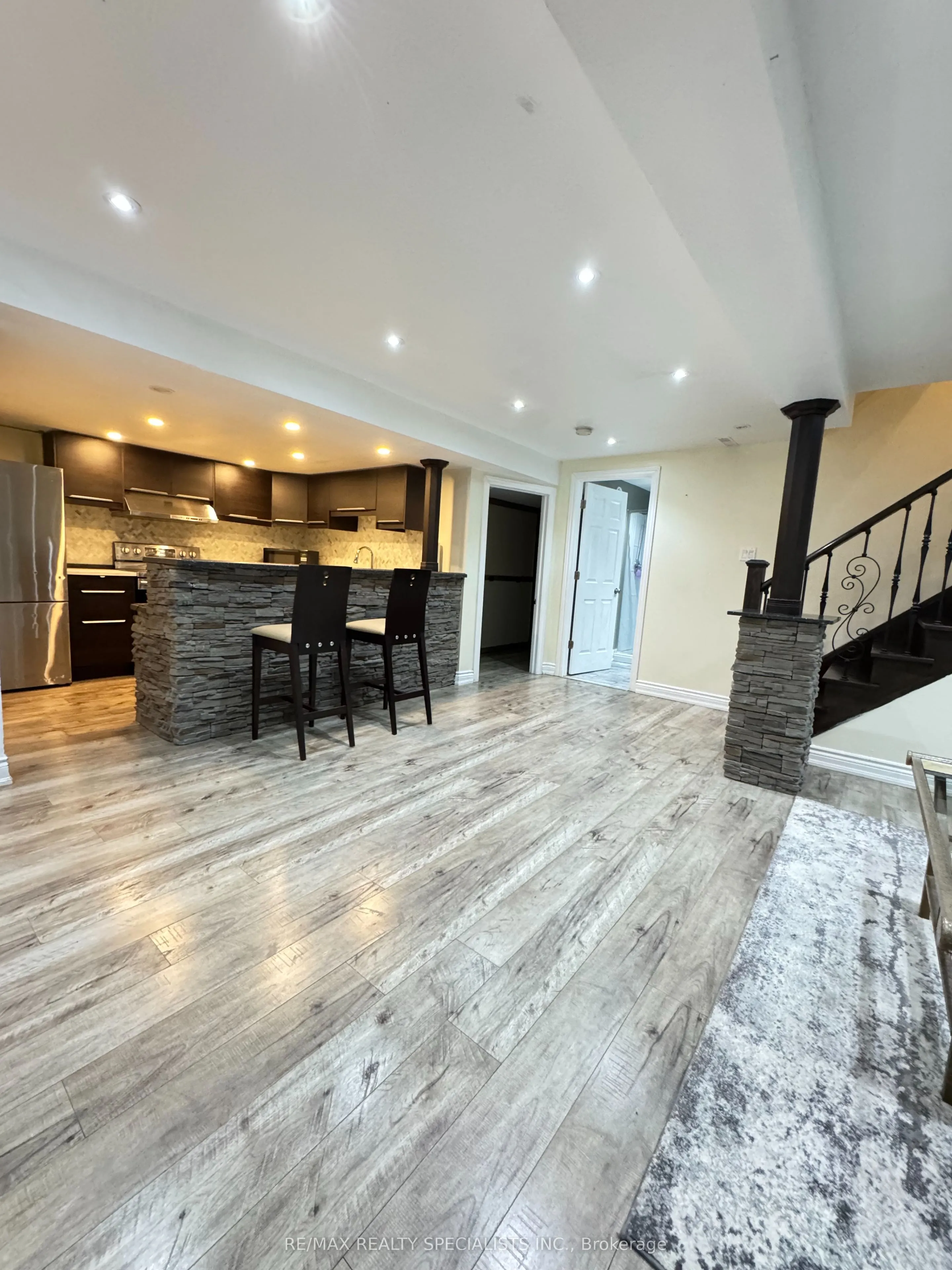 92 Miller Drive, #RM 2