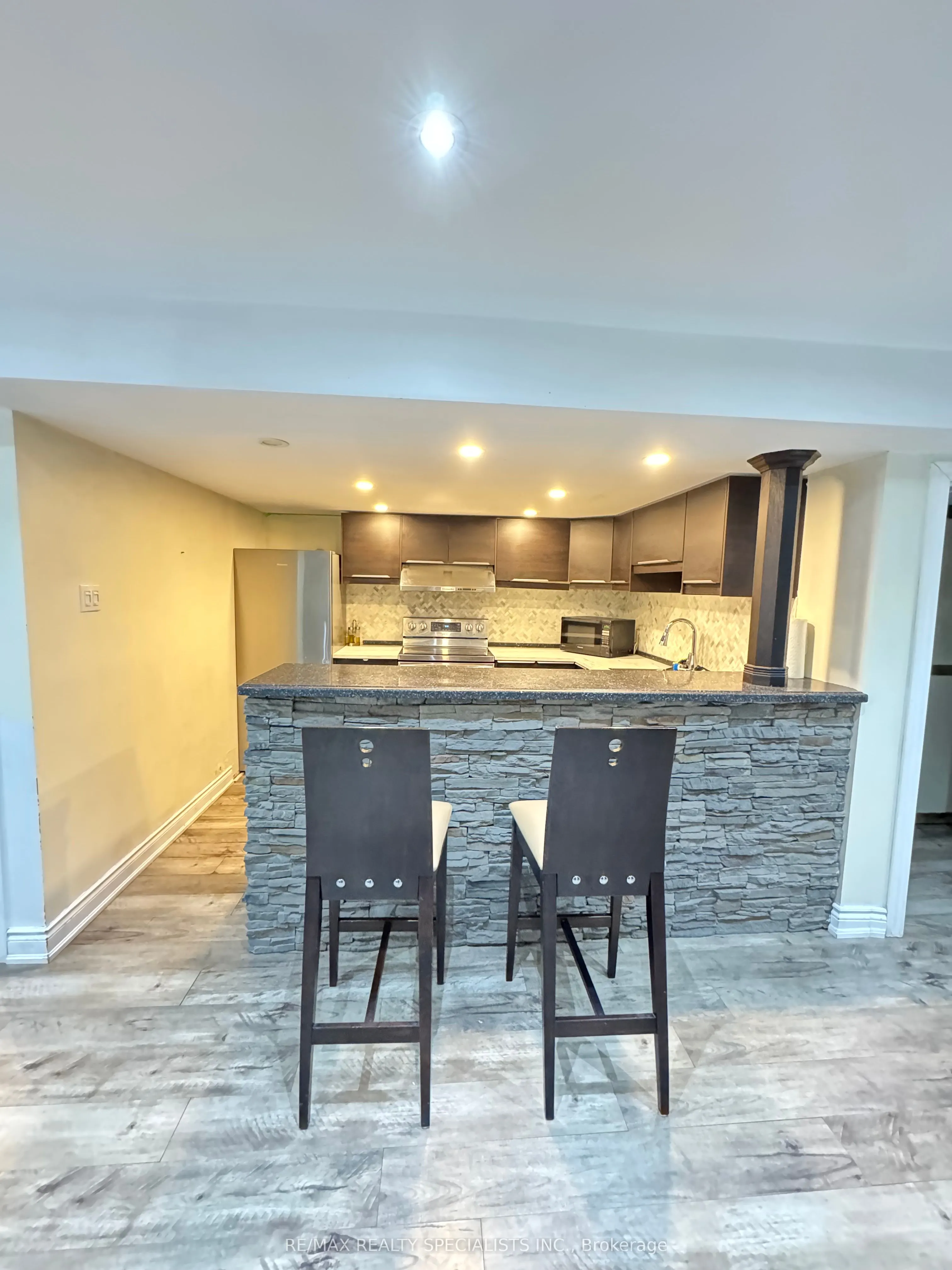 92 Miller Drive, #RM 2