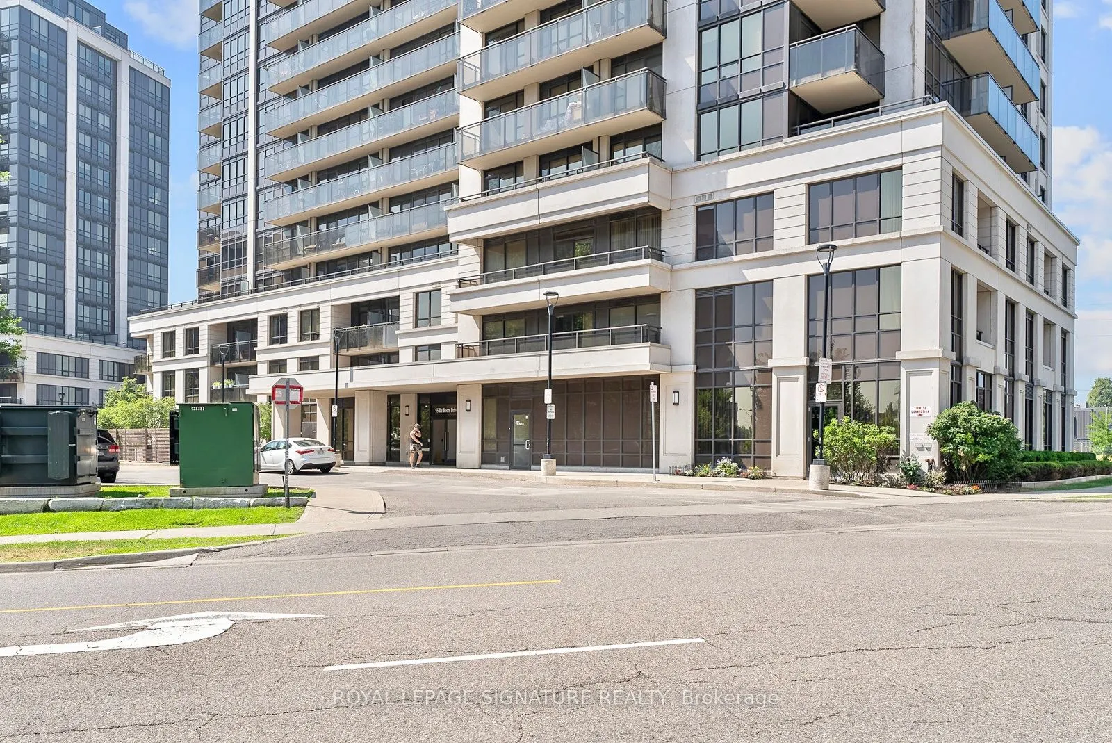 55 De Boers Drive, #1109
